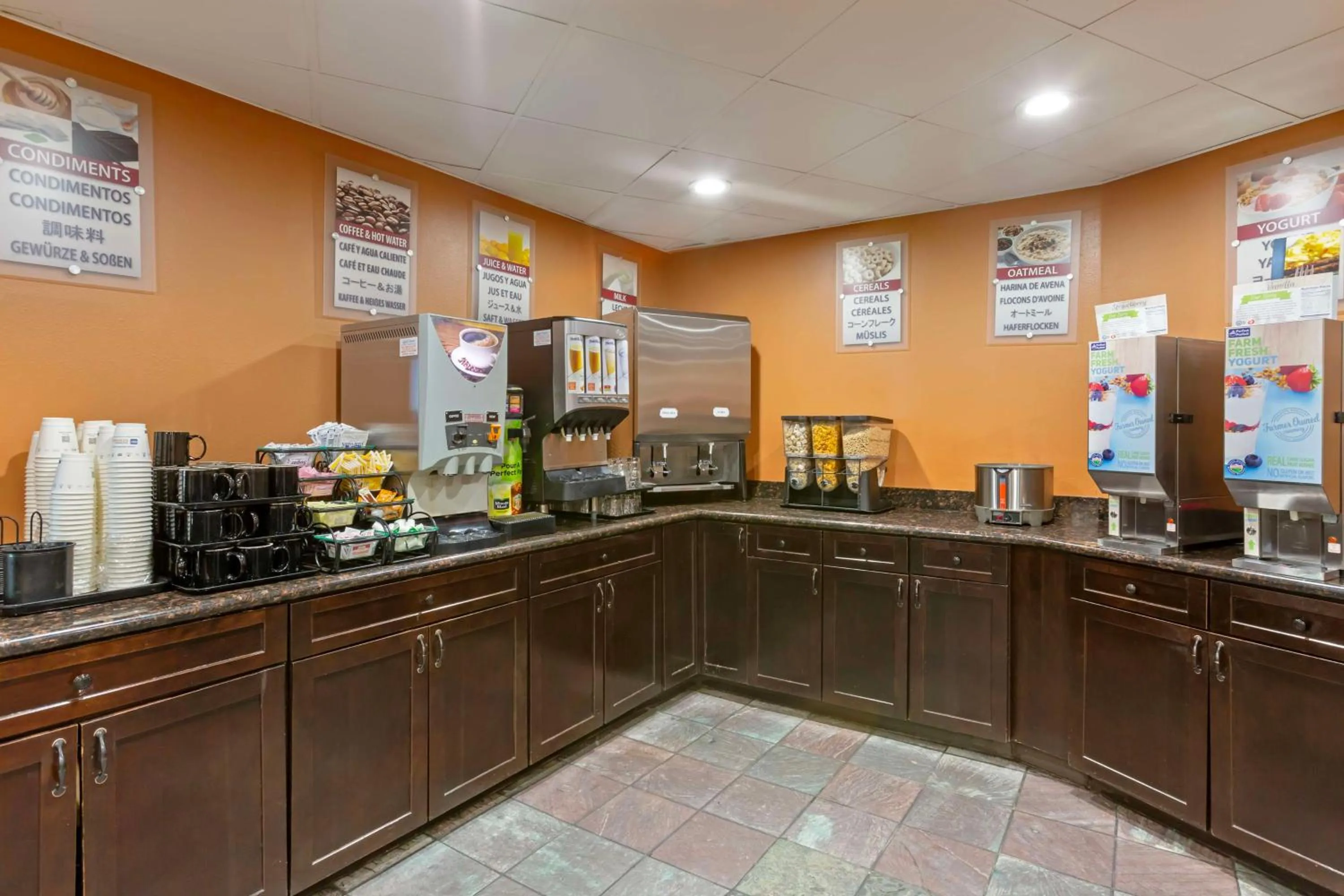 Breakfast in Best Western Plus Inn of Williams