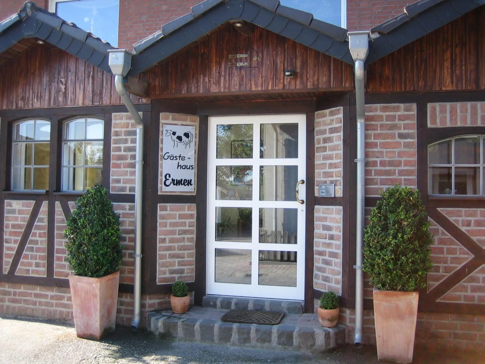 Facade/entrance in Gästehaus Ermen