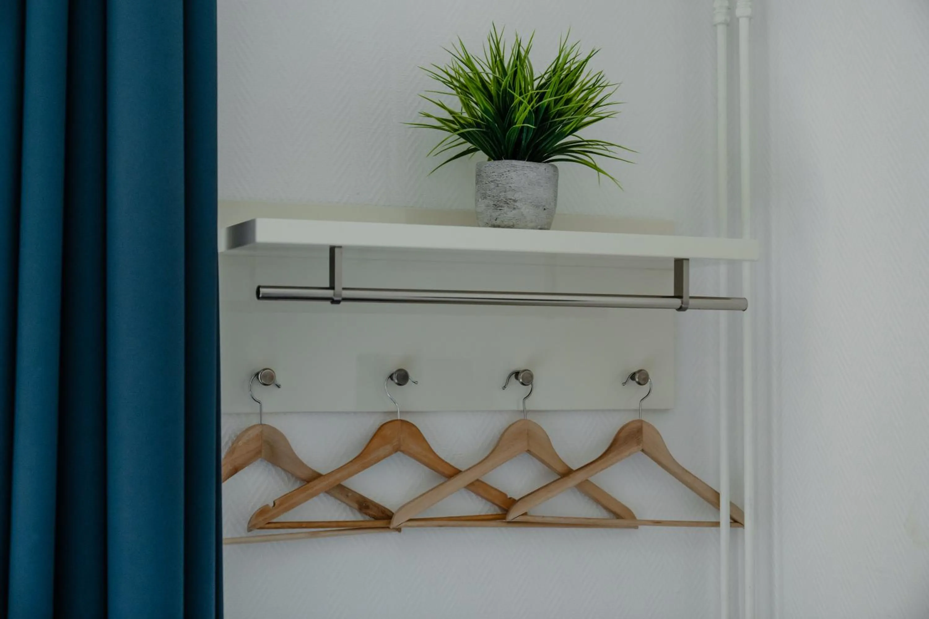 wardrobe in Hotel Fita