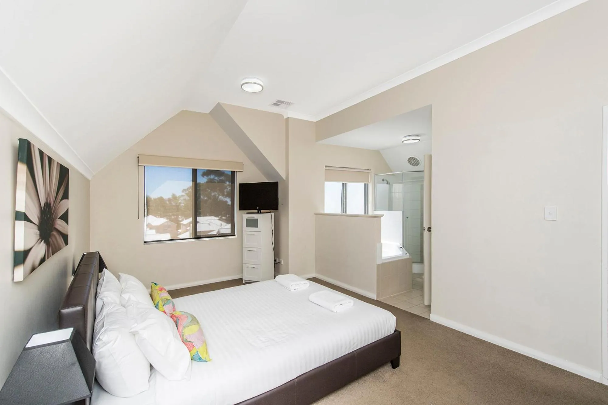 Bedroom, Bed in Serenity on the Terrace