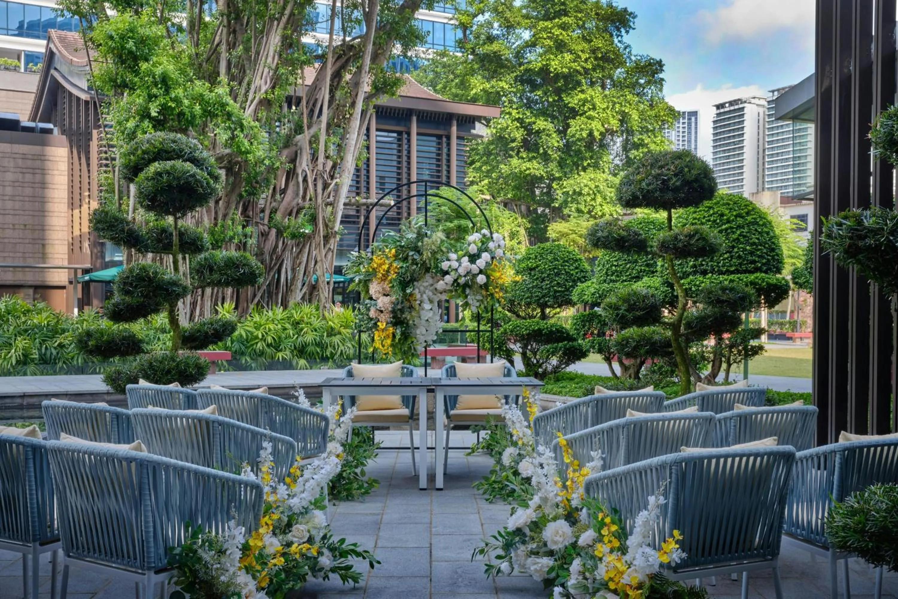 Meeting/conference room in Aloft Singapore Novena