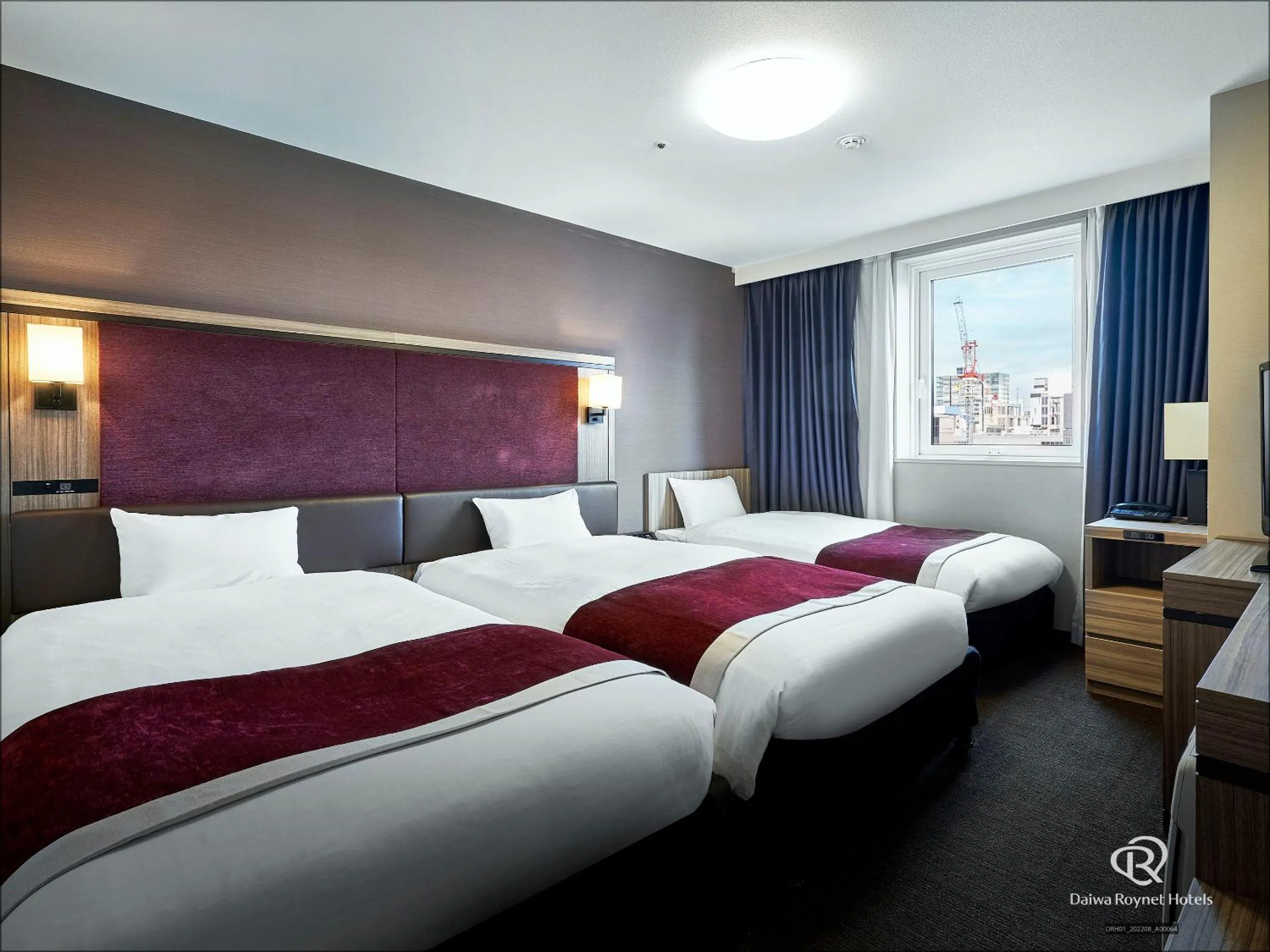 Photo of the whole room, Bed in Daiwa Roynet Hotel Sapporo-Susukino