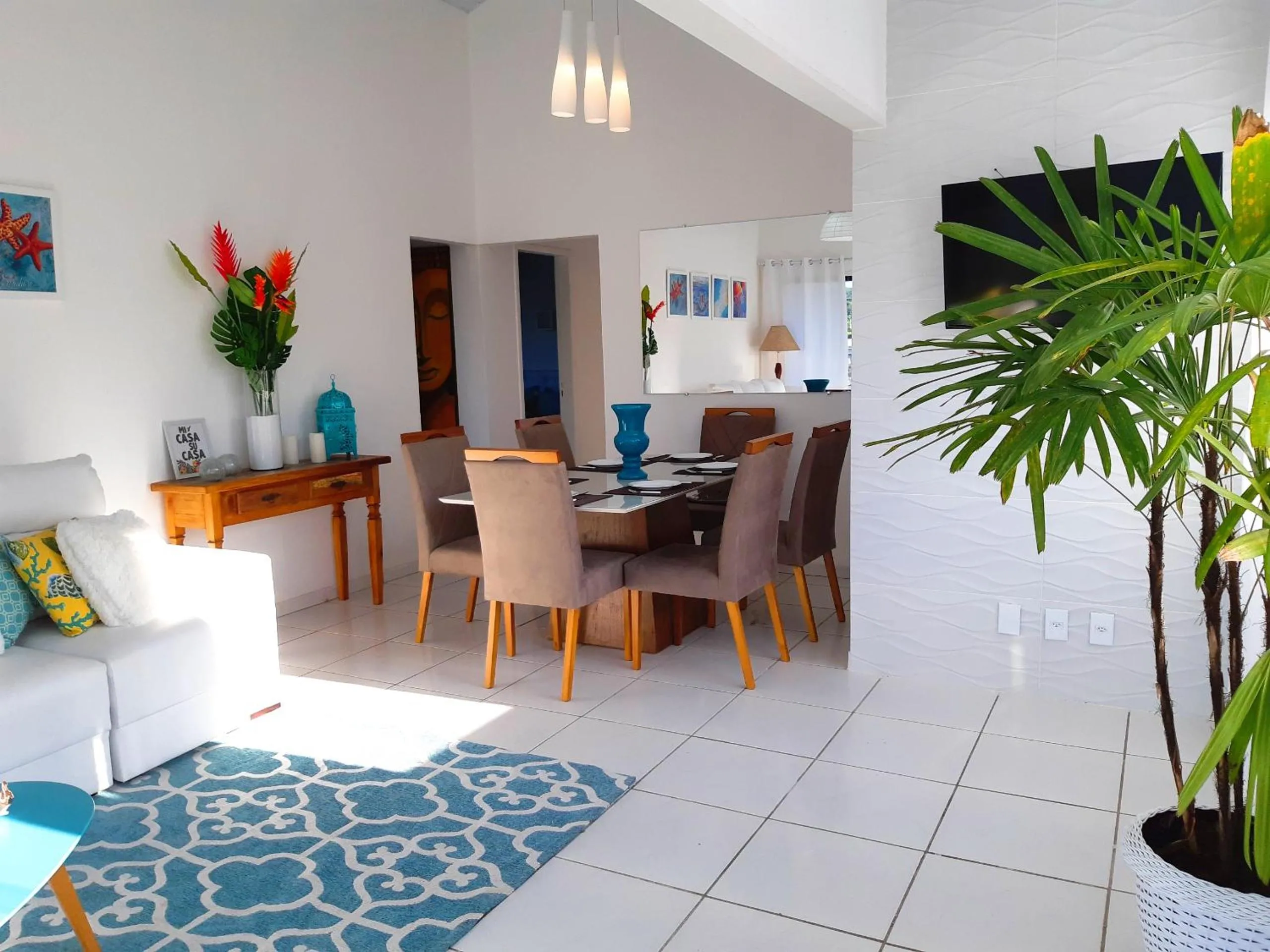 Espetacular Casa 3 SUÍTES cozinha varanda vista a passos da praia
