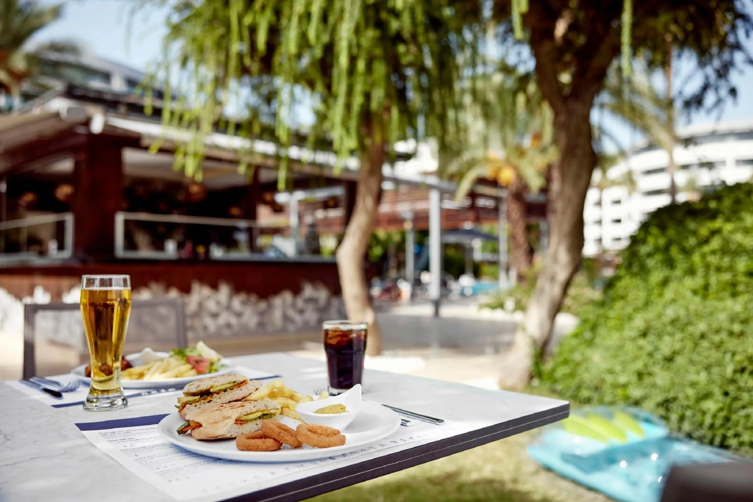 Food and drinks in TUI BLUE Grand Azur