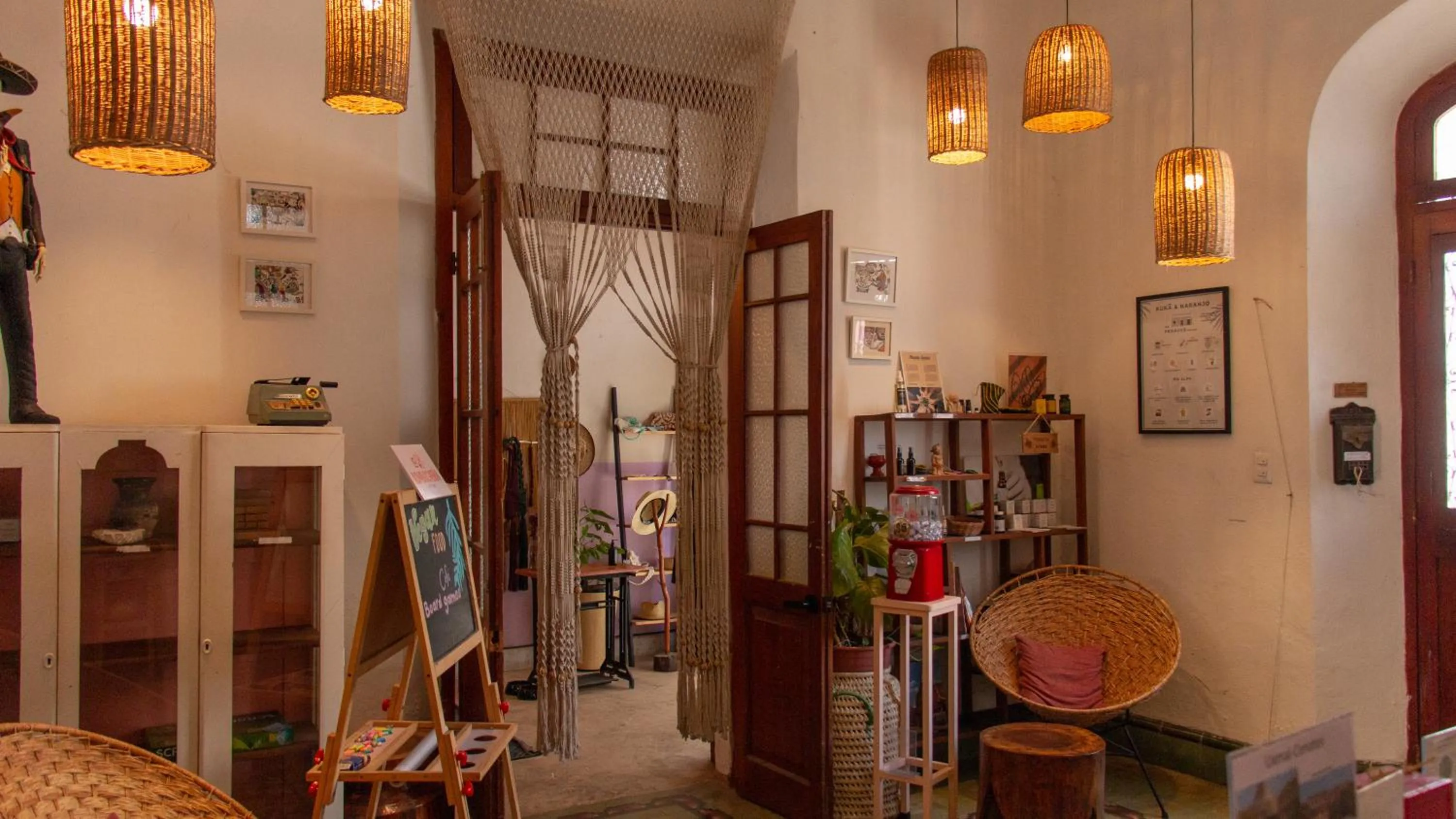 On-site shops in Kuka y Naranjo