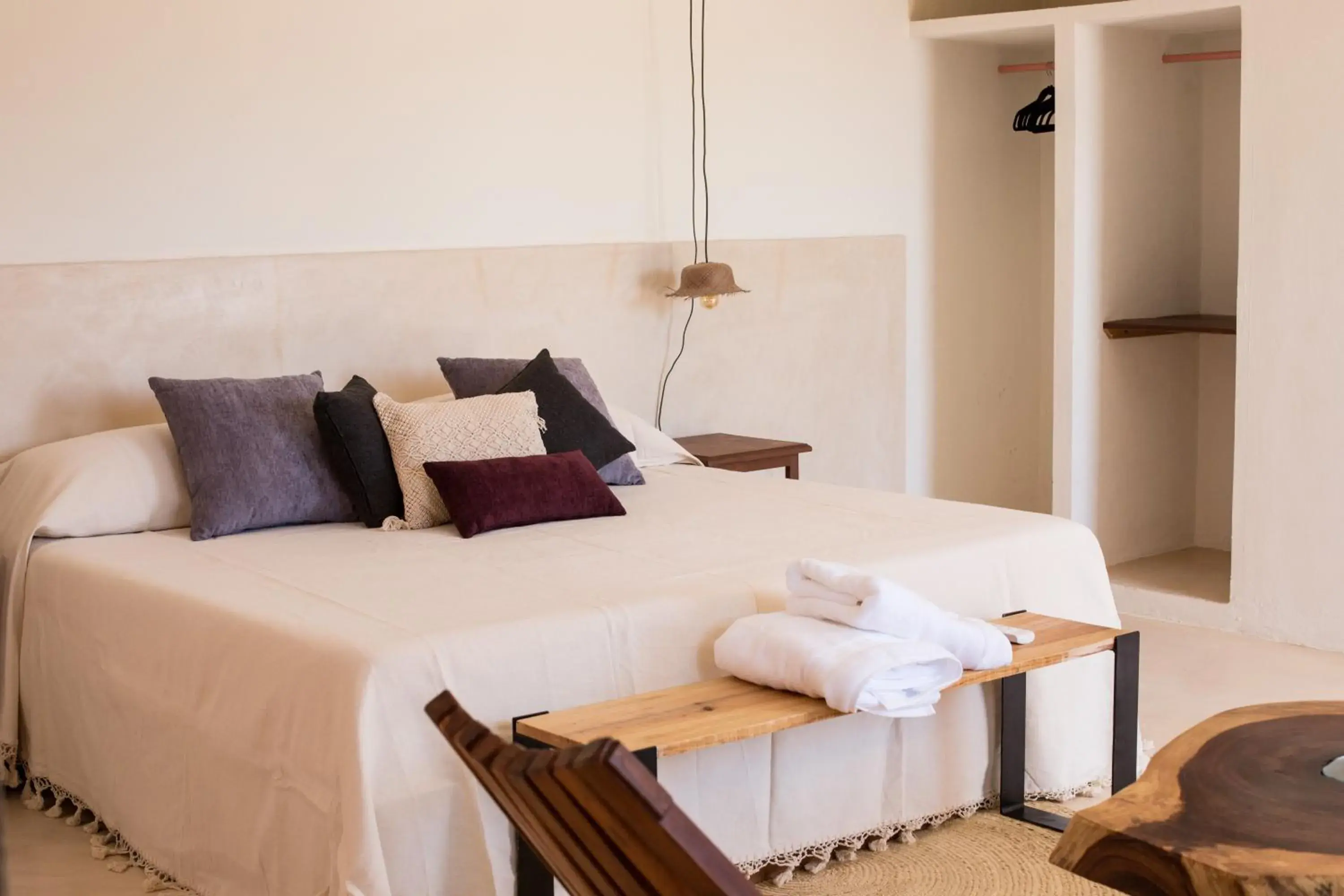 Deluxe Double Room with Balcony in Kuka y Naranjo Deluxe Double Room with Balcony in Kuka y Naranjo