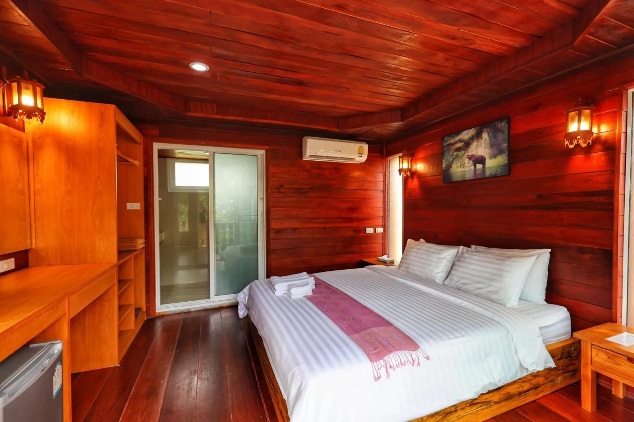 Property building, Bed in Horizon Beach Resort Koh Jum
