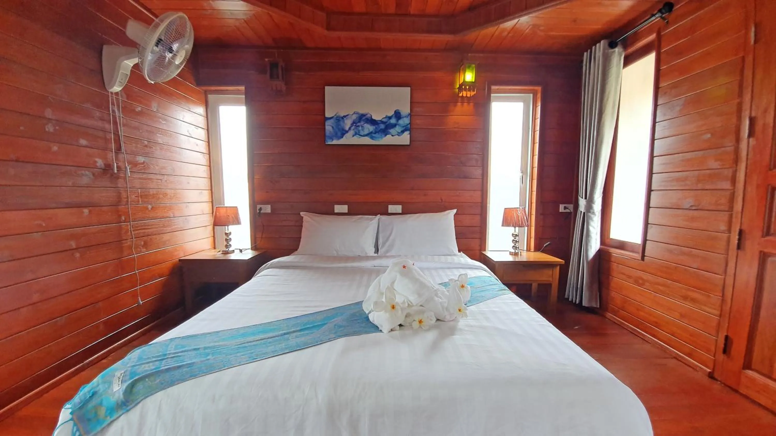 Bedroom, Bed in Horizon Beach Resort Koh Jum