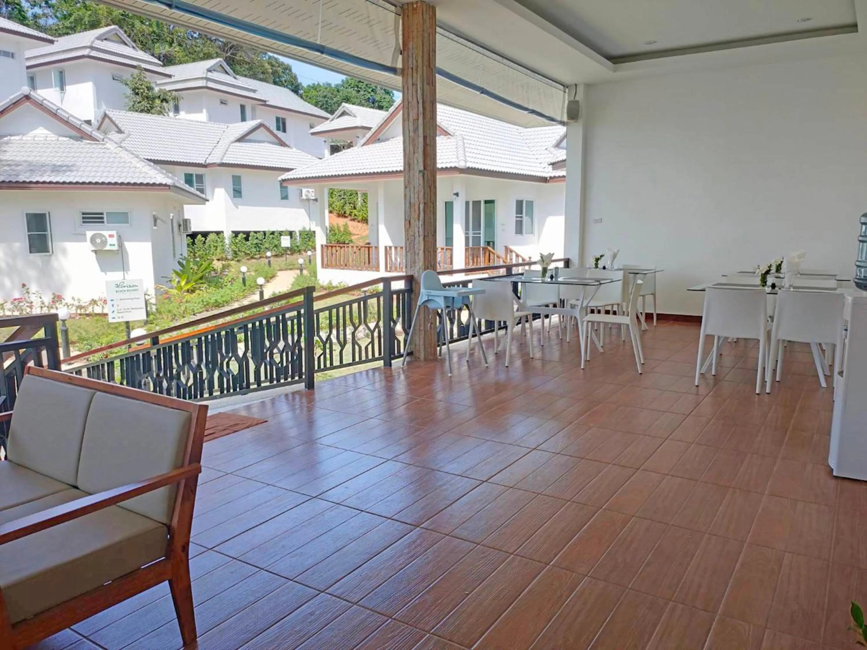 Restaurant/places to eat in Horizon Beach Resort Koh Jum