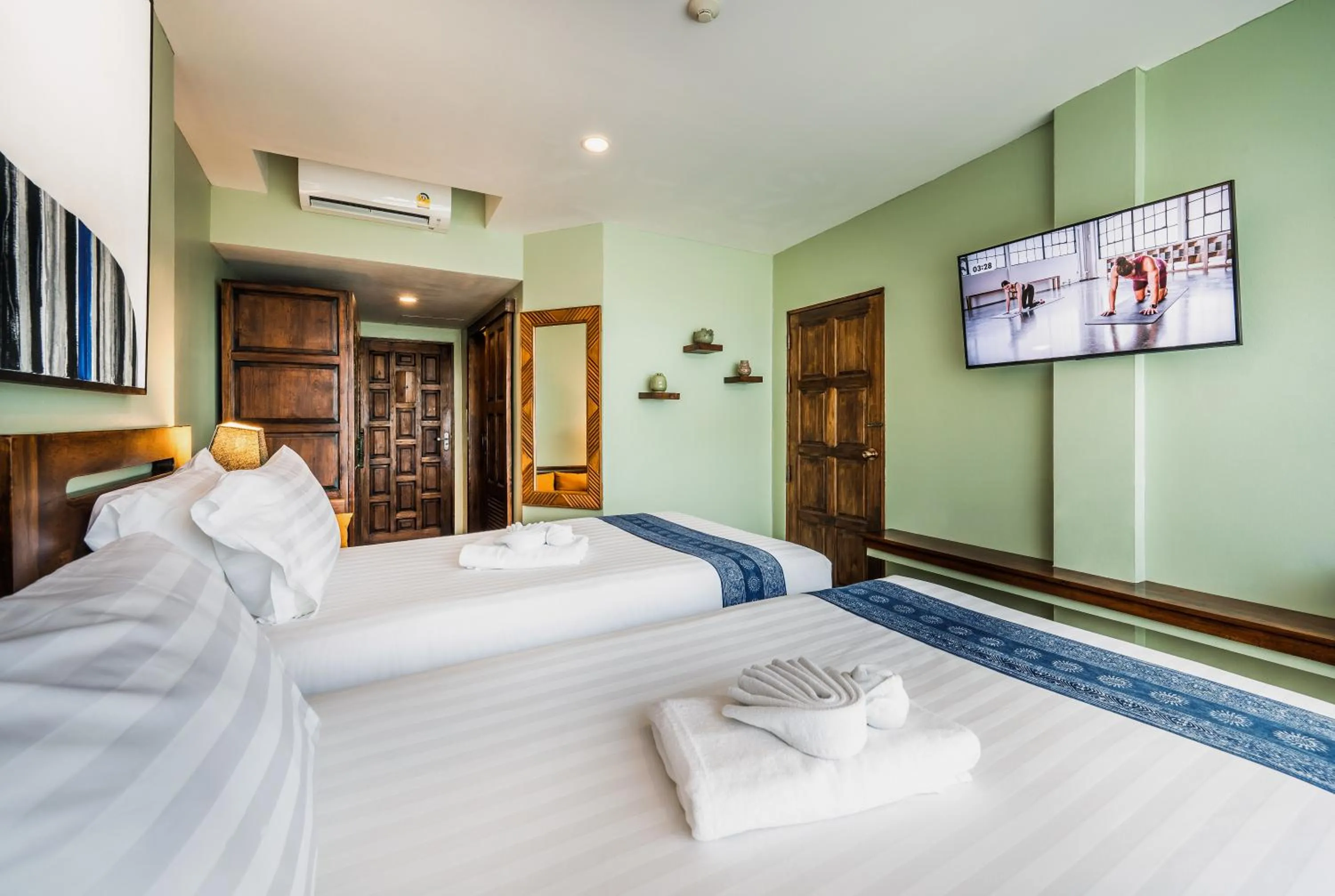 Bed in CC's Hideaway Kata - SHA Plus