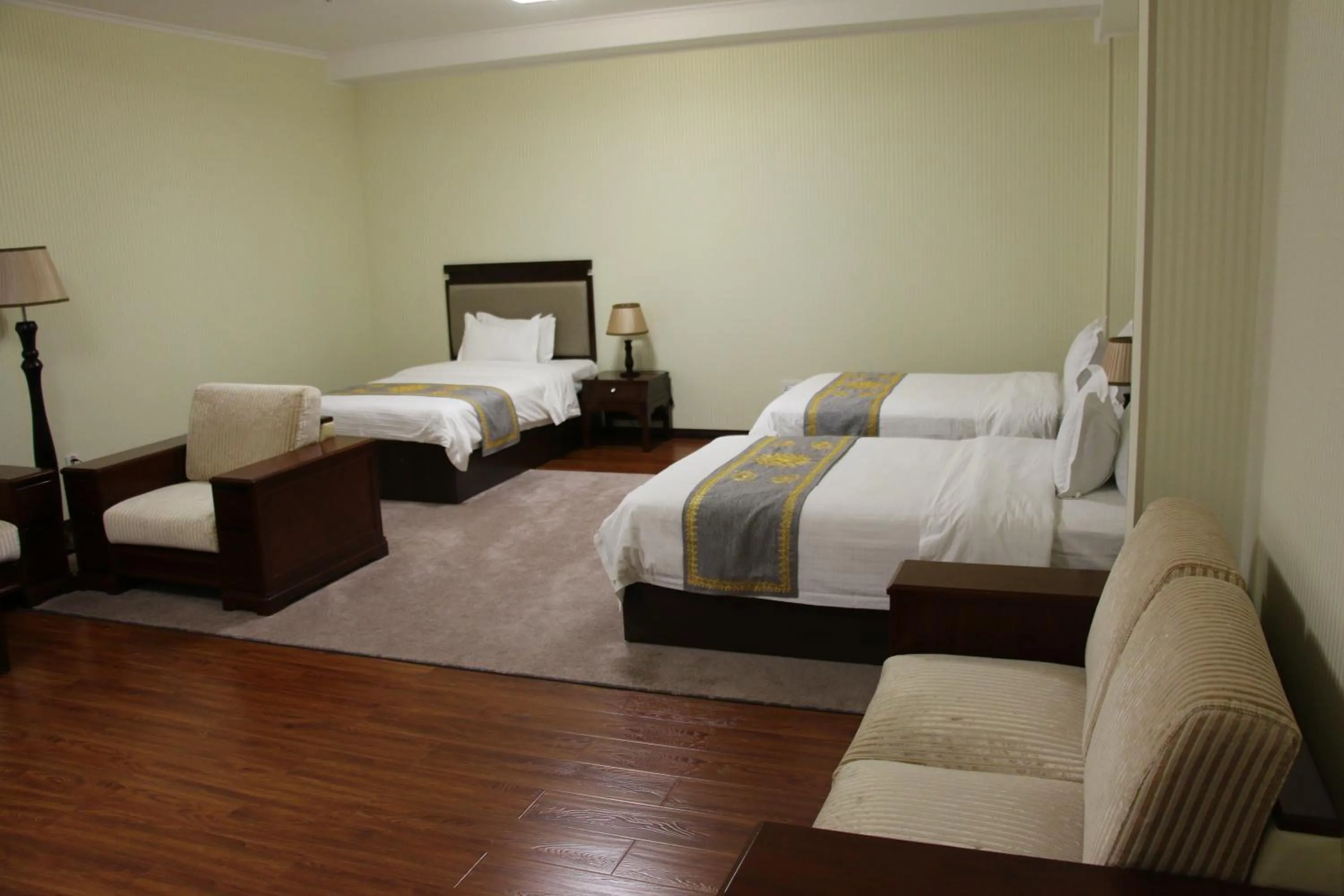 Bedroom in Zargaron Plaza