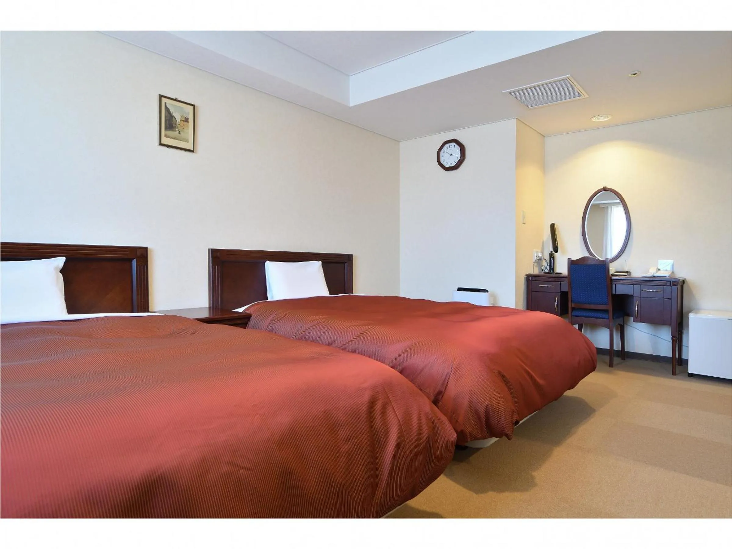 Bedroom, Bed in Chitose Station Hotel