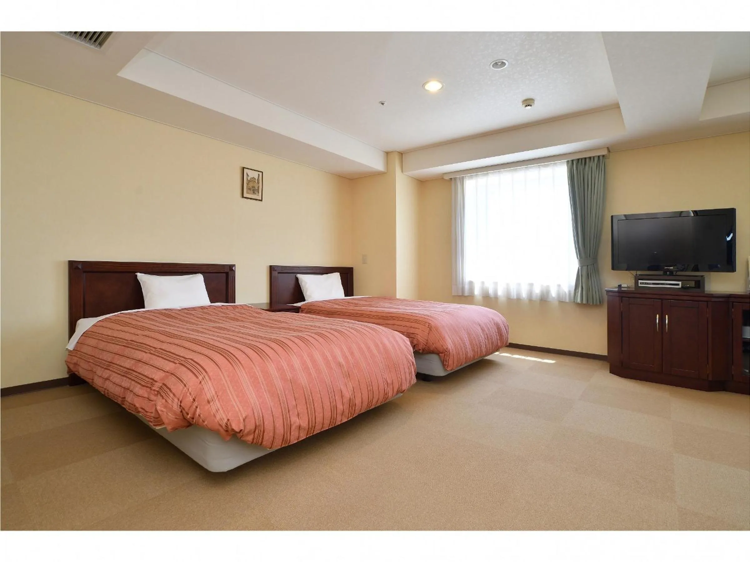 Bedroom, Bed in Chitose Station Hotel