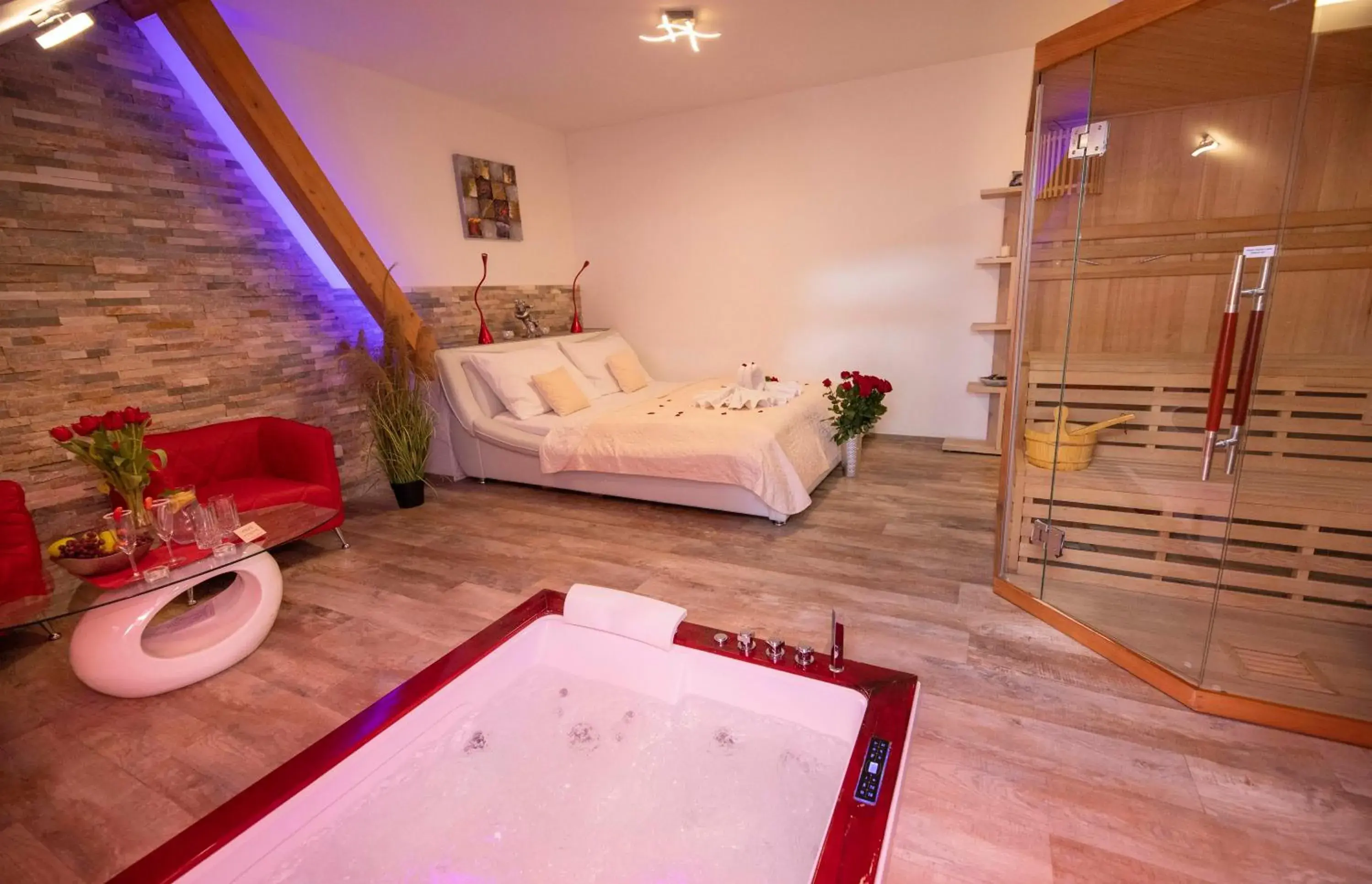 Romantický wellness suite hotel Heinz Romantický wellness suite hotel Heinz