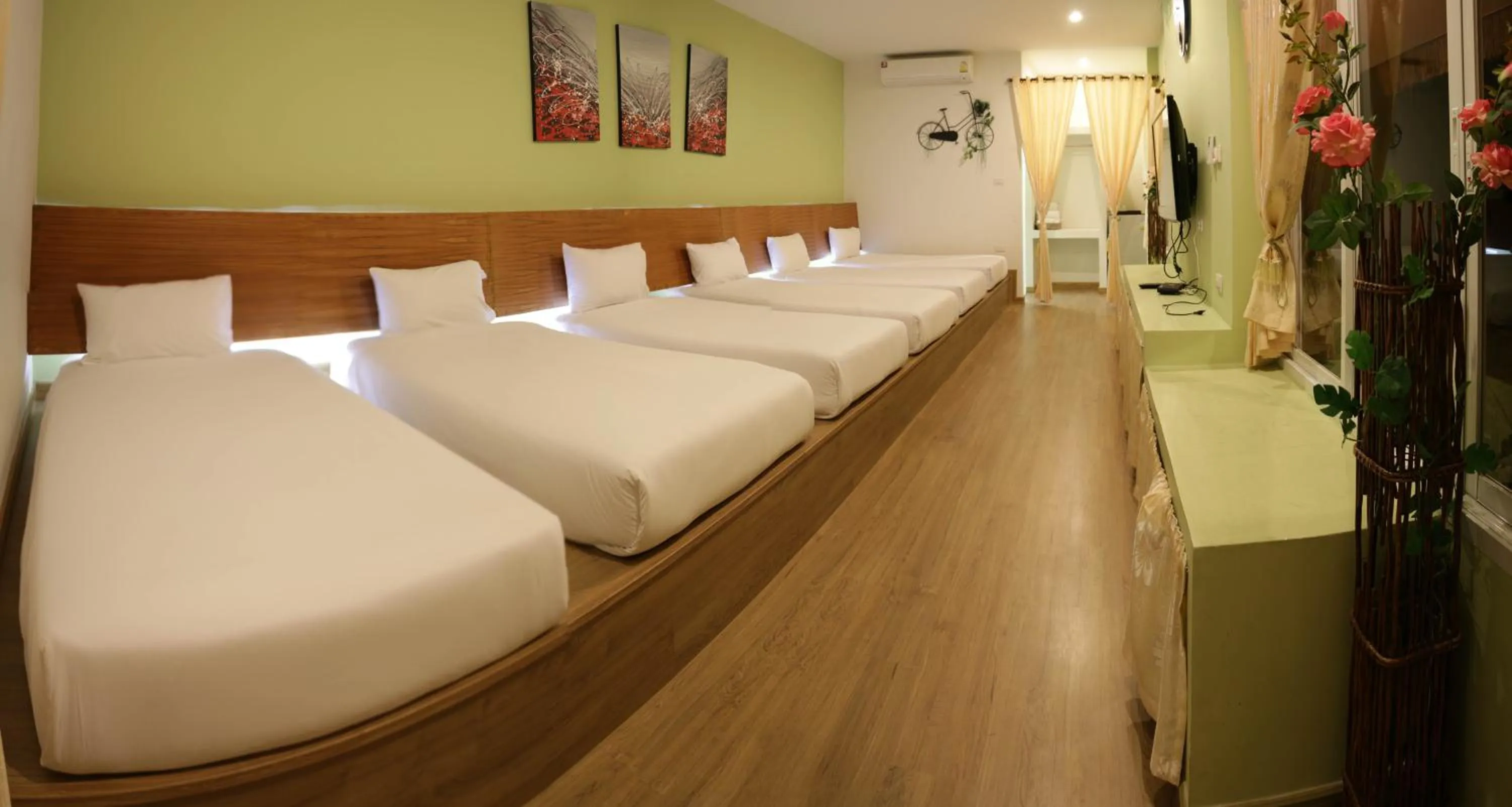 Balcony/Terrace, Bed in Aurora Resort Khao Yai