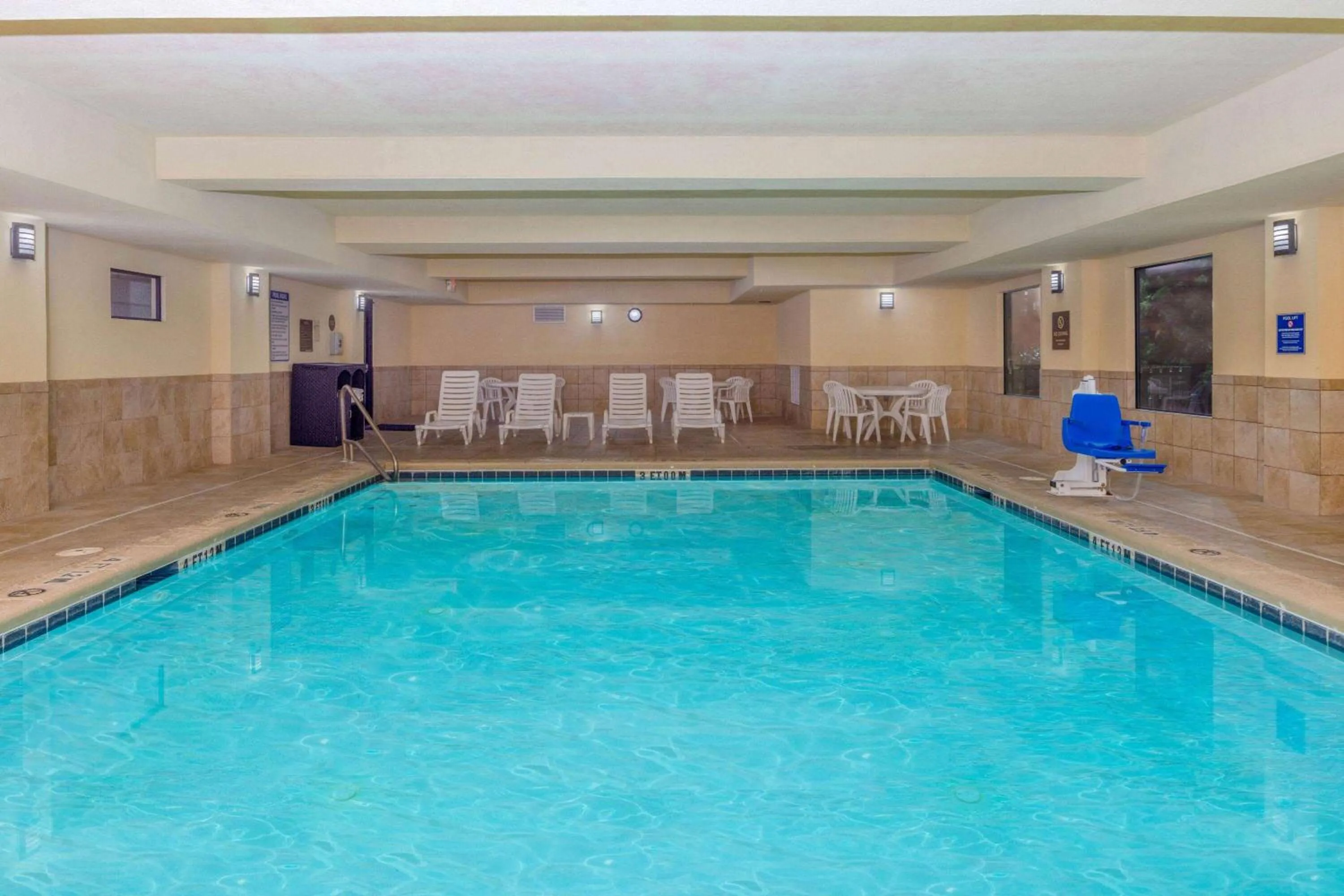 Pool view in La Quinta by Wyndham Warner Robins - Robins AFB