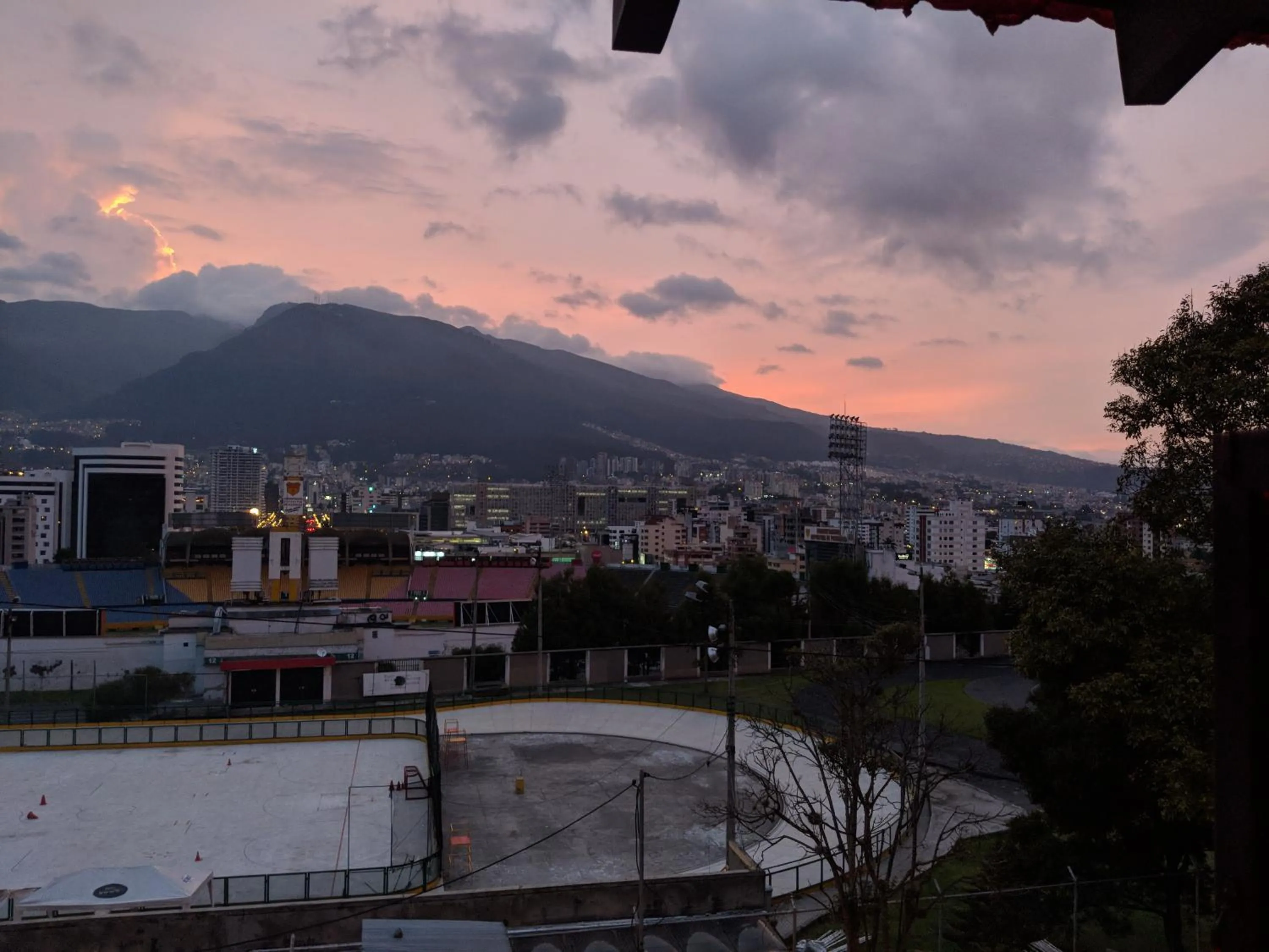 Air Suites Hotel Boutique