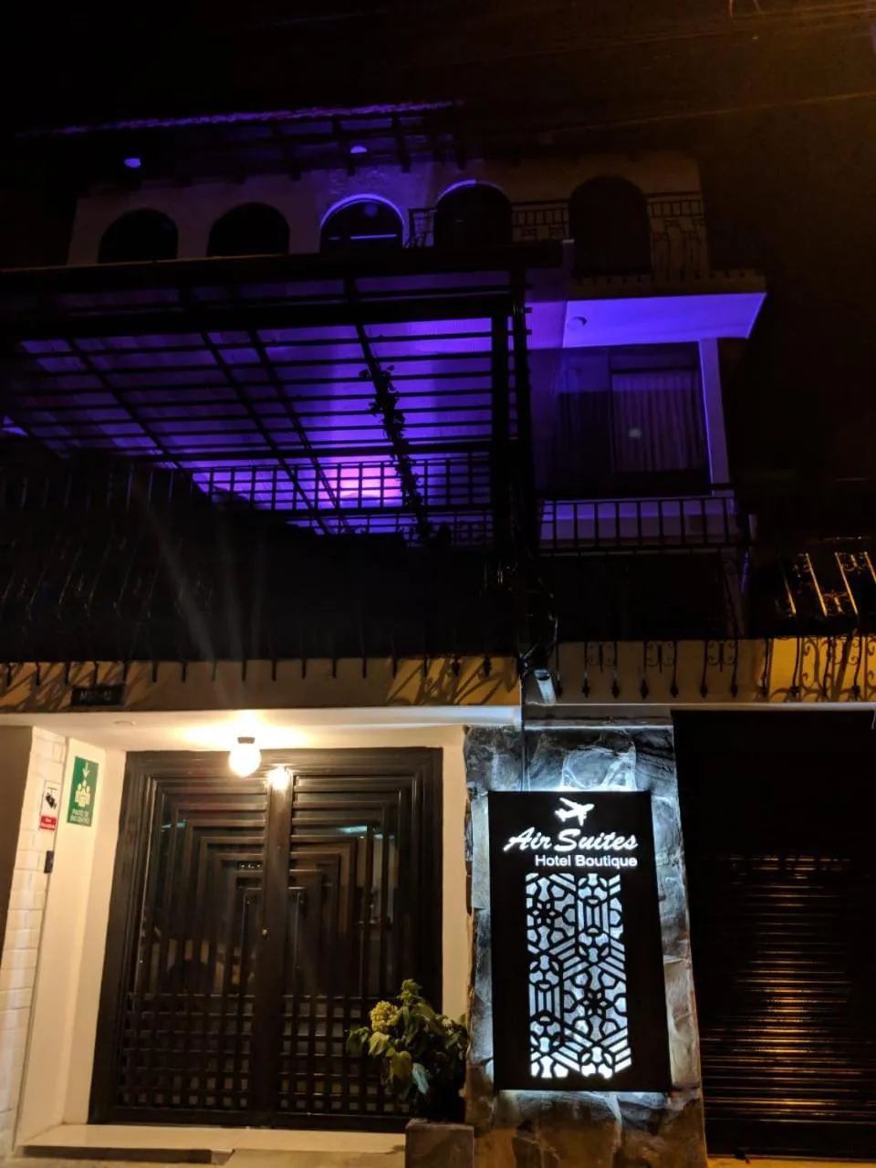 Air Suites Hotel Boutique