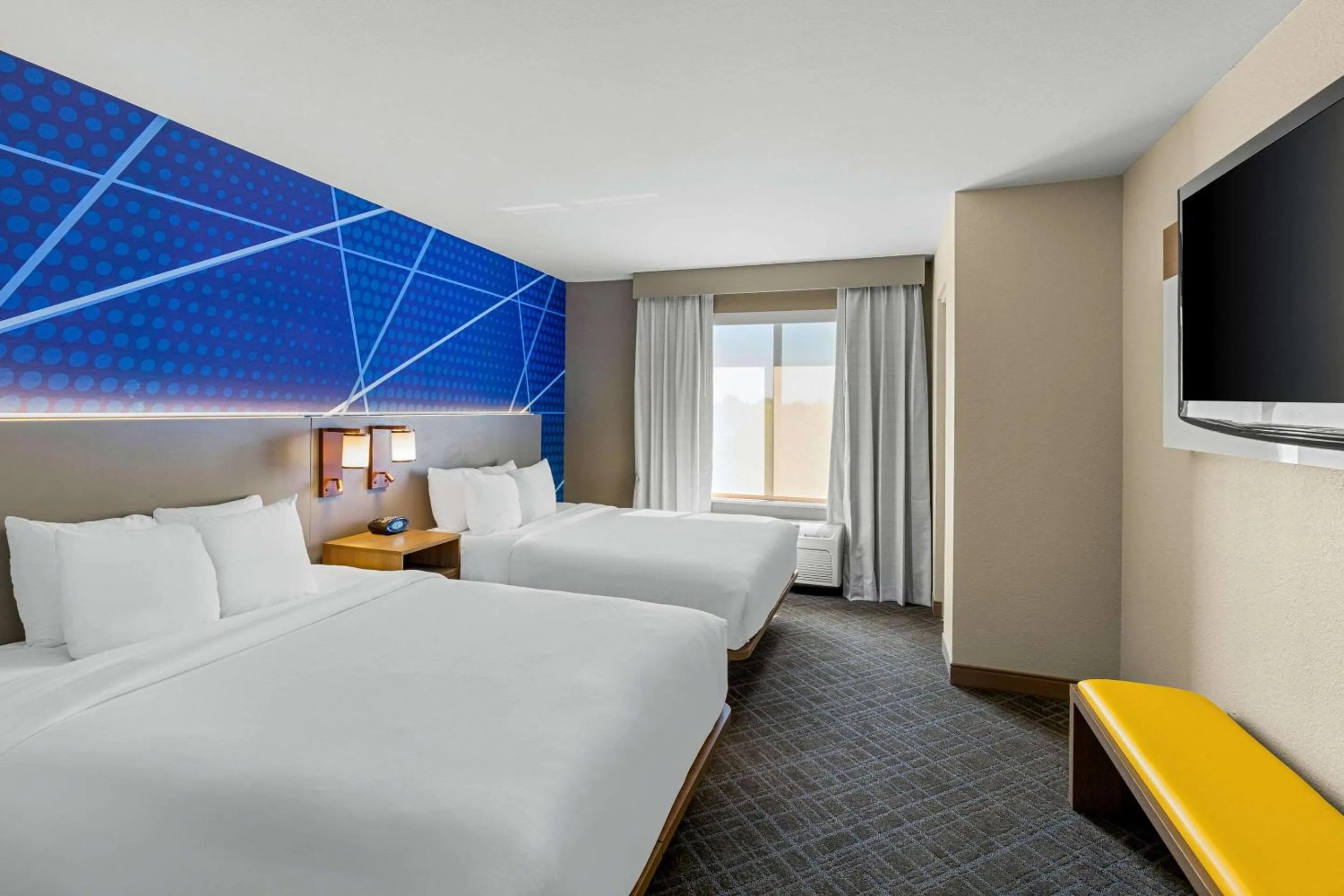 Bedroom, Bed in Comfort Suites Vacaville-Napa Valley Area