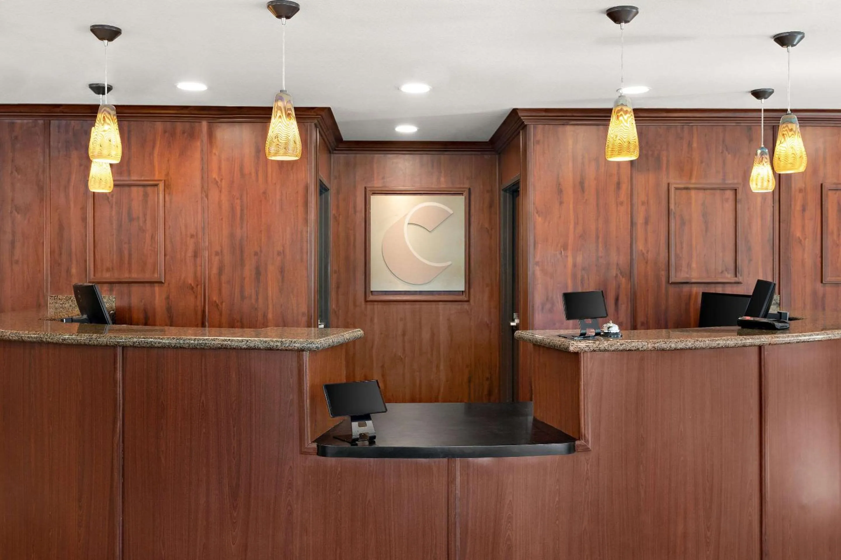 Lobby or reception in Comfort Suites Vacaville-Napa Valley Area