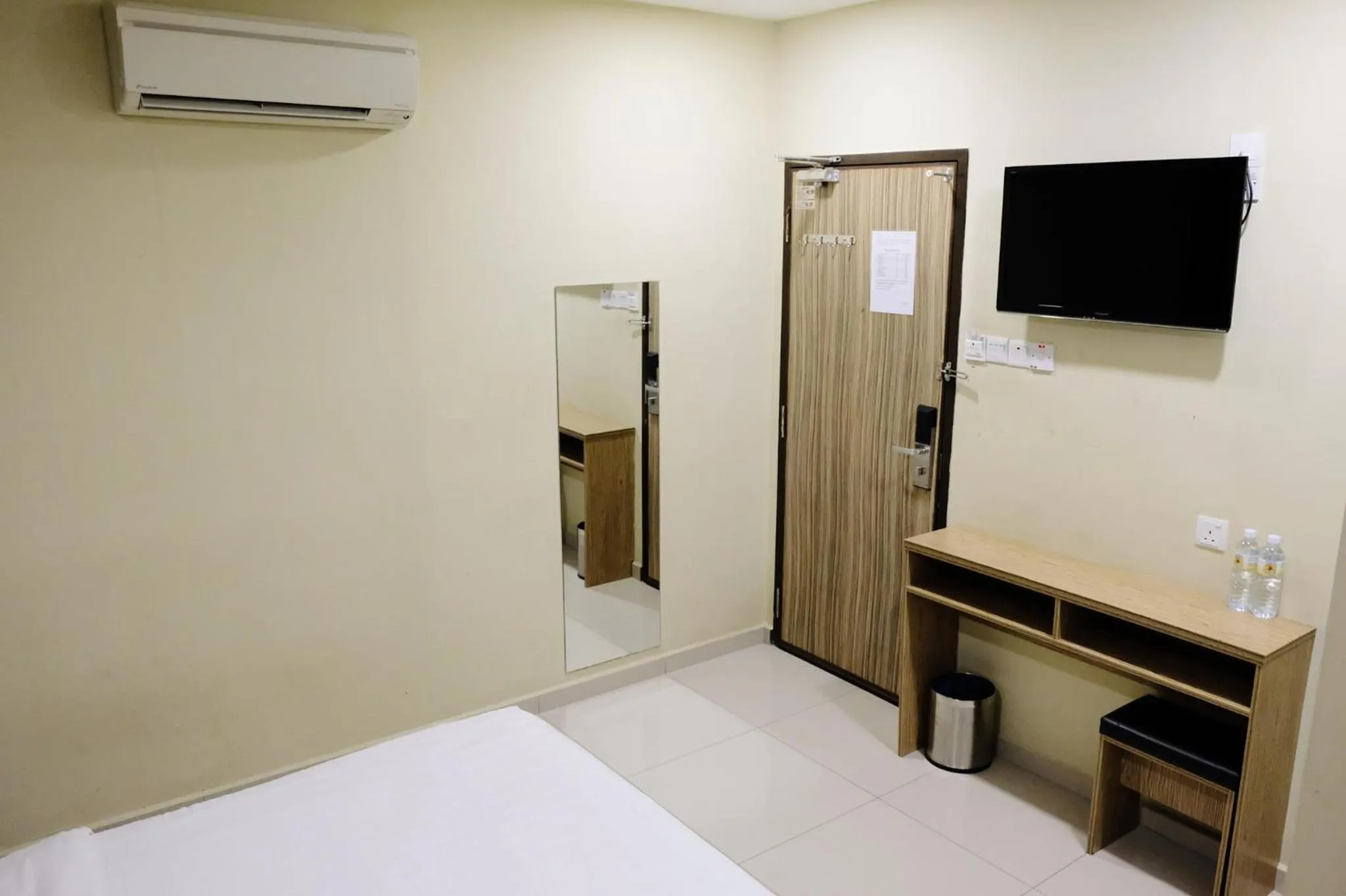 TV and multimedia, Bed in Era Plus Hotel