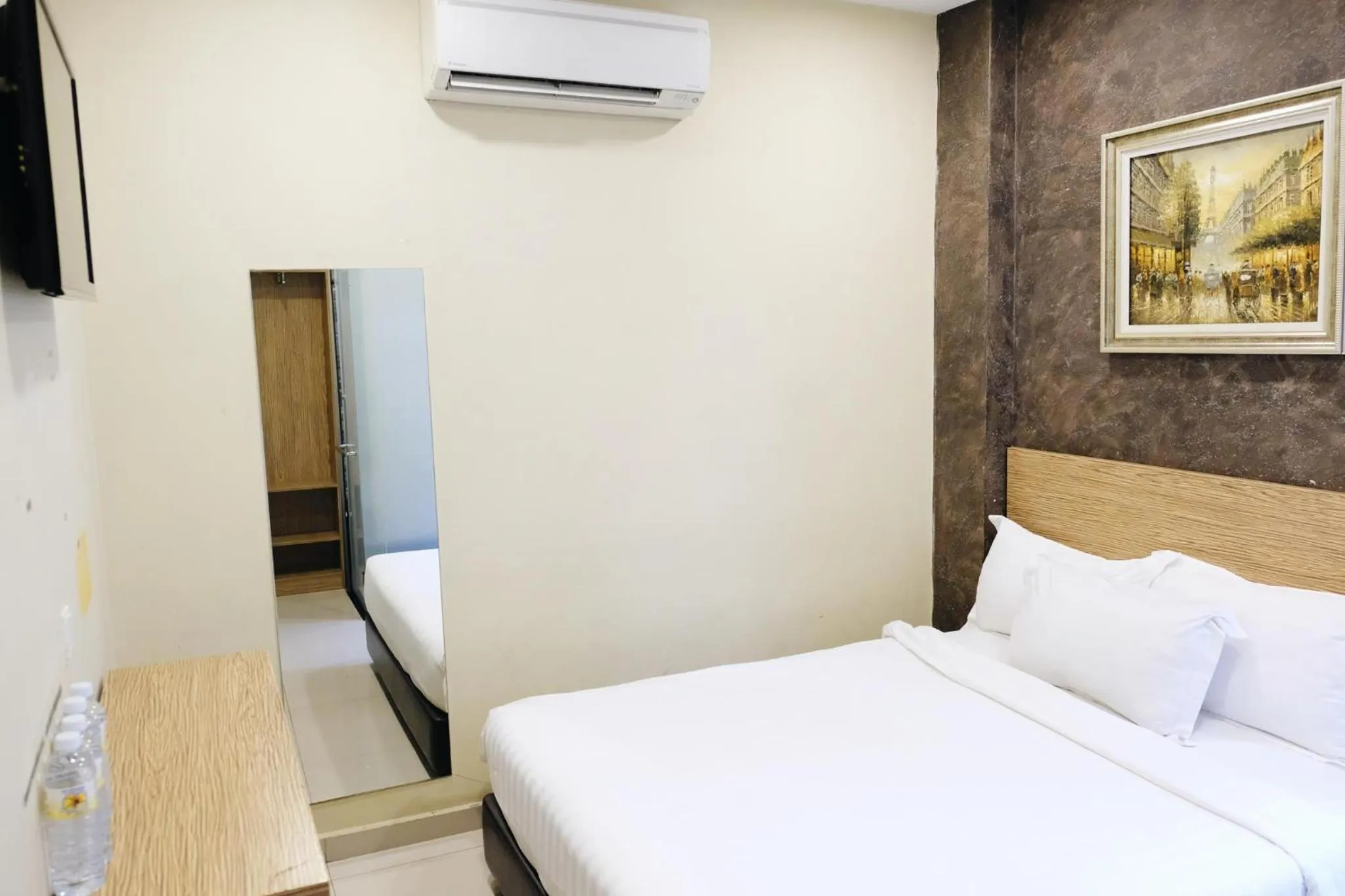 TV and multimedia, Bed in Era Plus Hotel