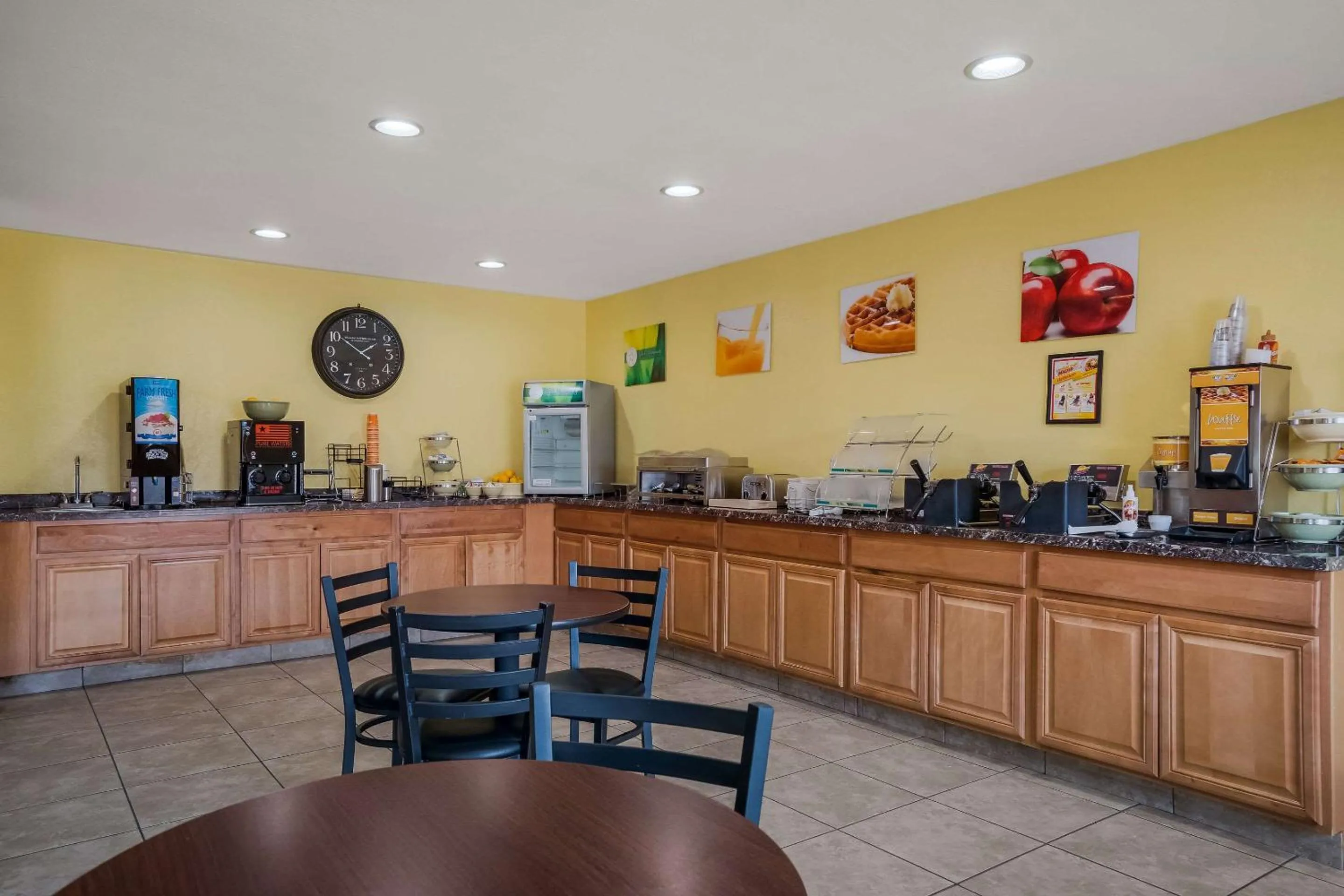 Breakfast in Quality Inn Richfield I-70