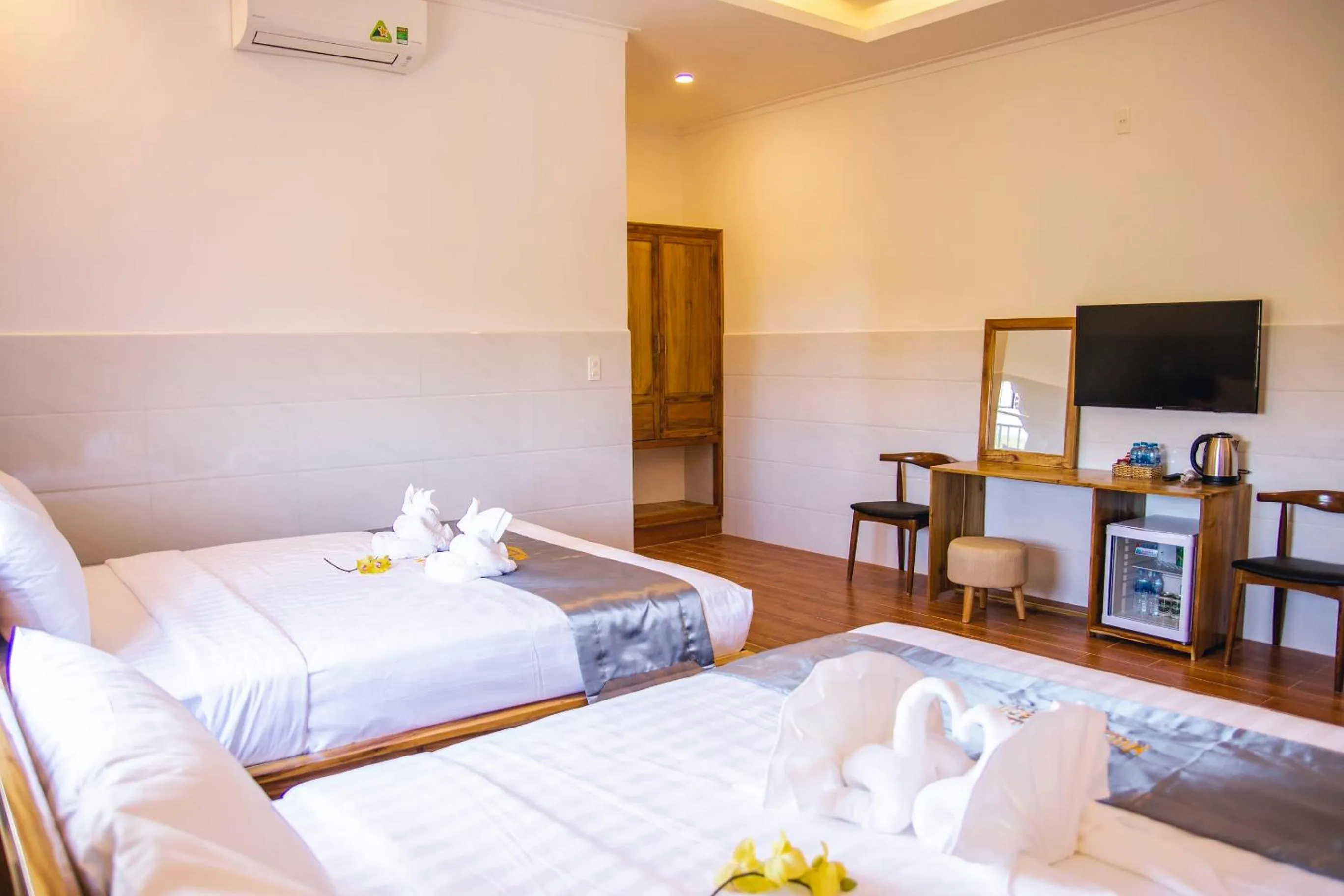 Bed in Mui Ne Beach Hotel