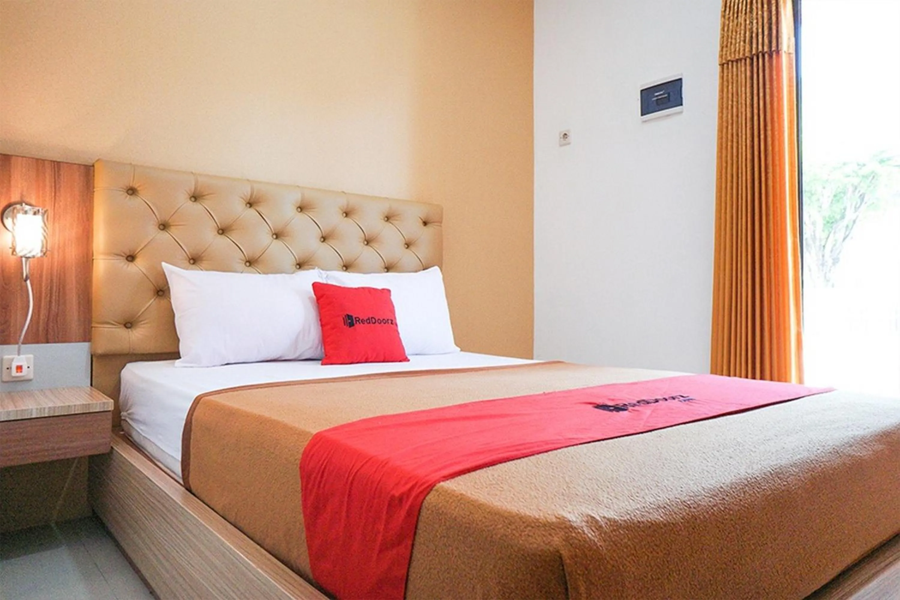 Bedroom in RedDoorz Syariah @ Buduran Sidoarjo