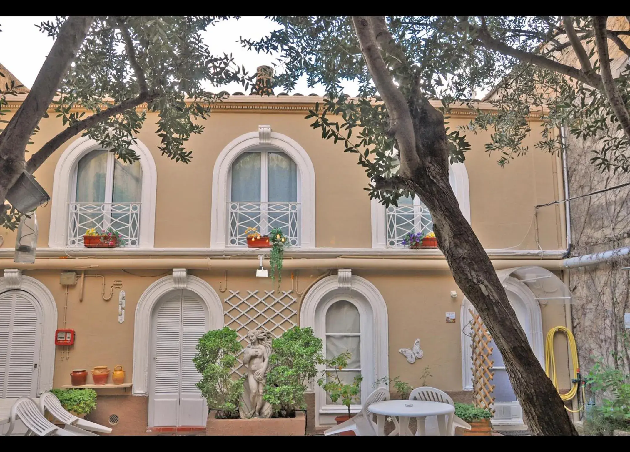 Family Room in Hôtel Select Family Room in Hôtel Select