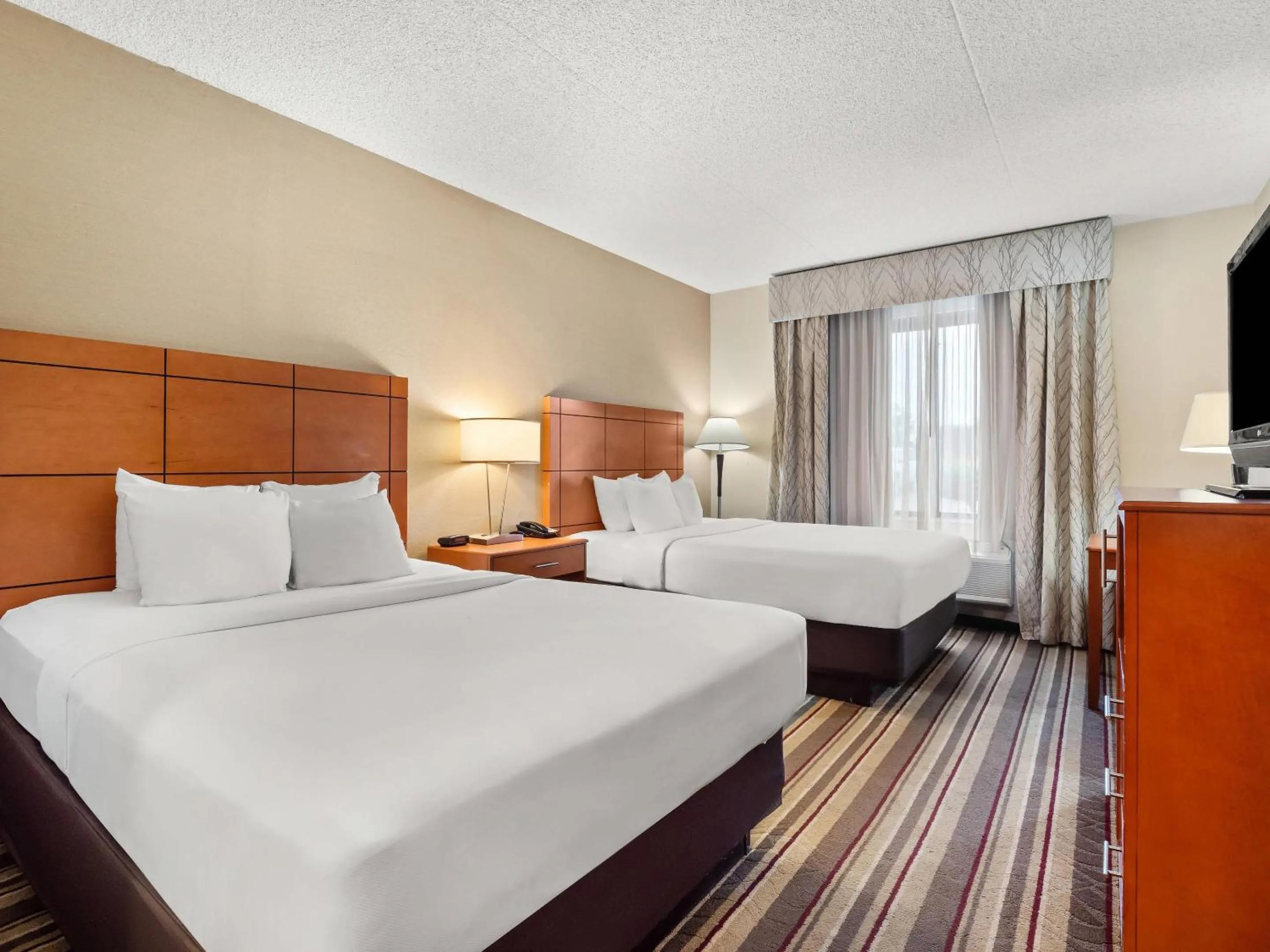 Bedroom, Bed in Comfort Inn Metro Airport