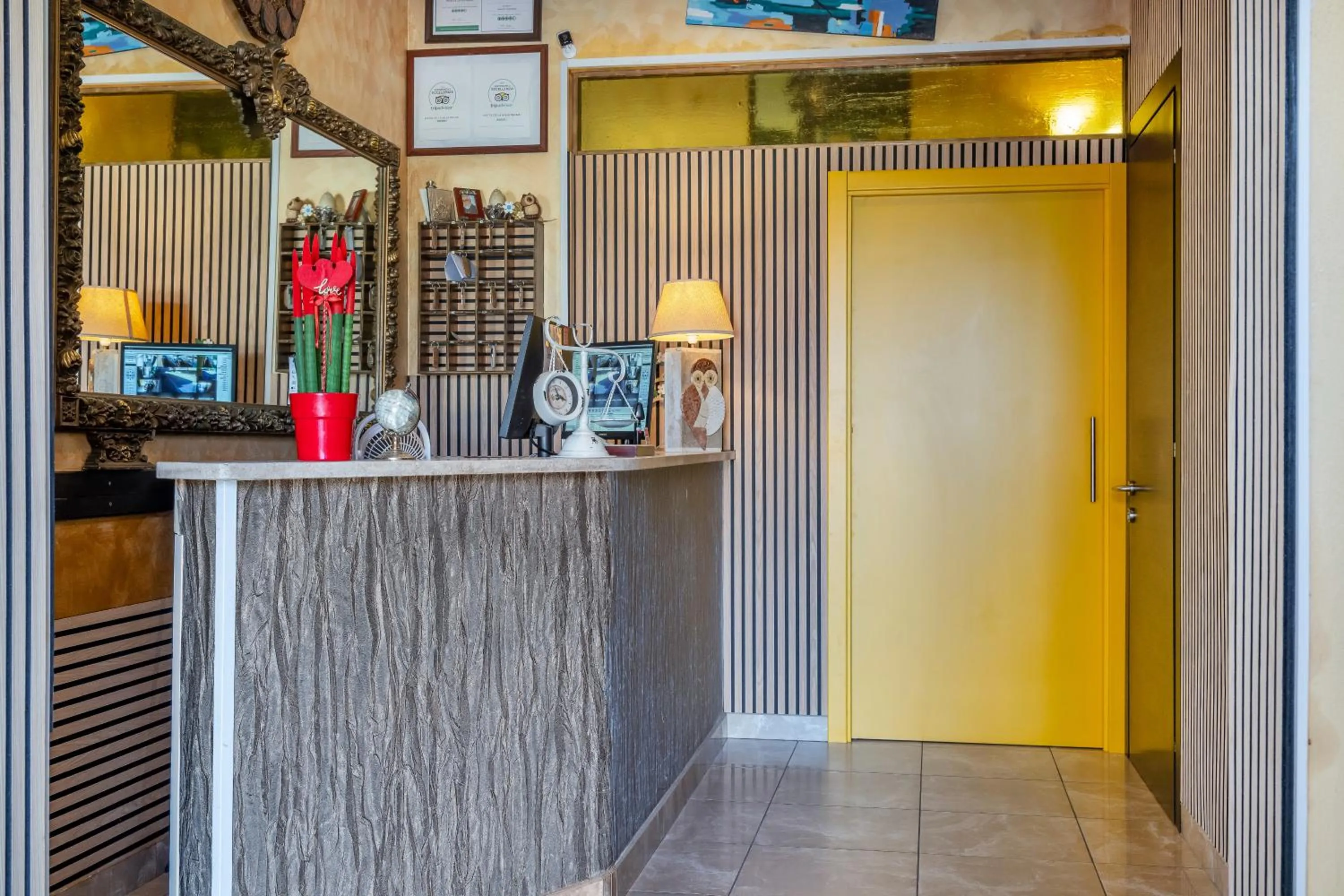 Hotel De La Ville Relais