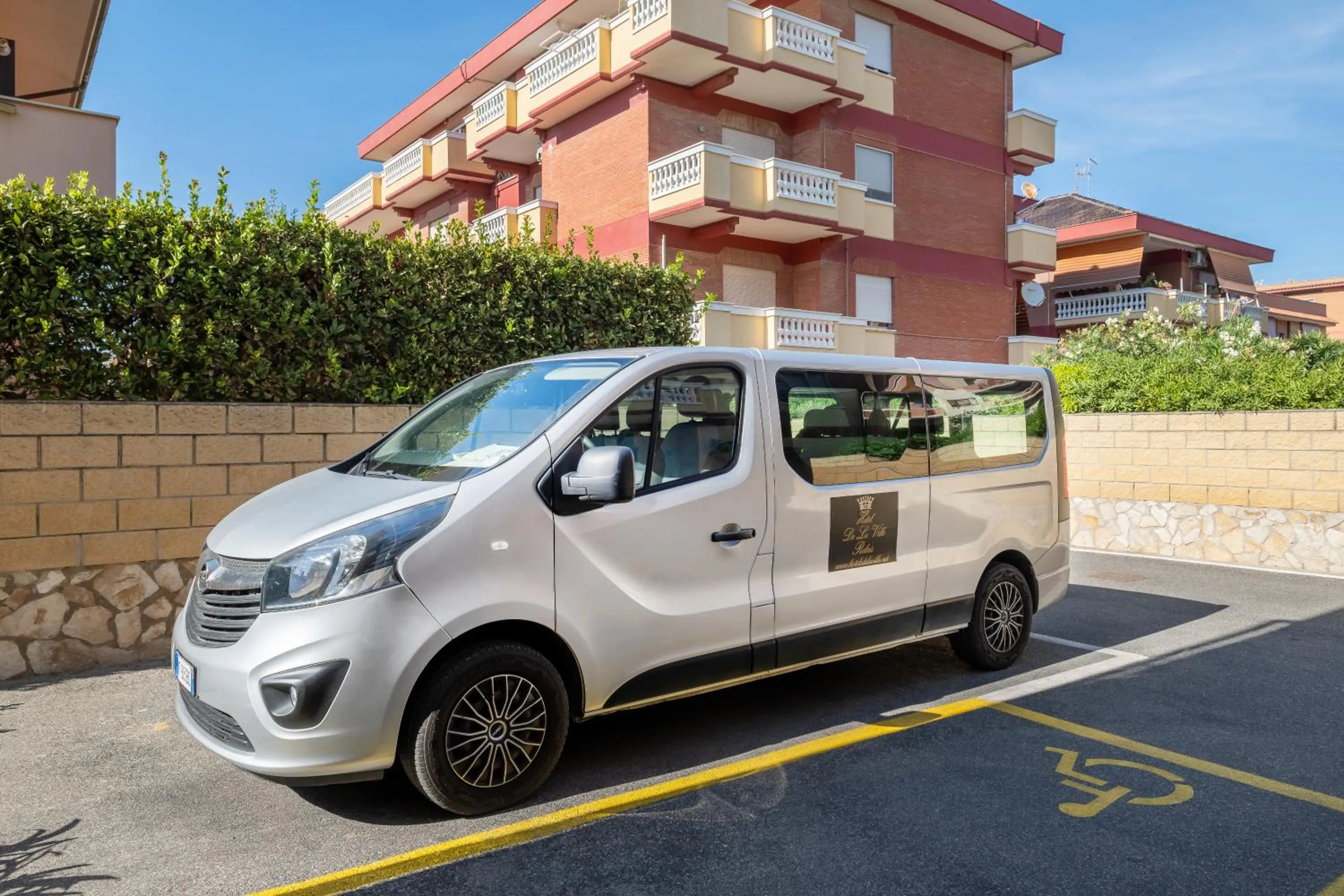 Hotel De La Ville Relais