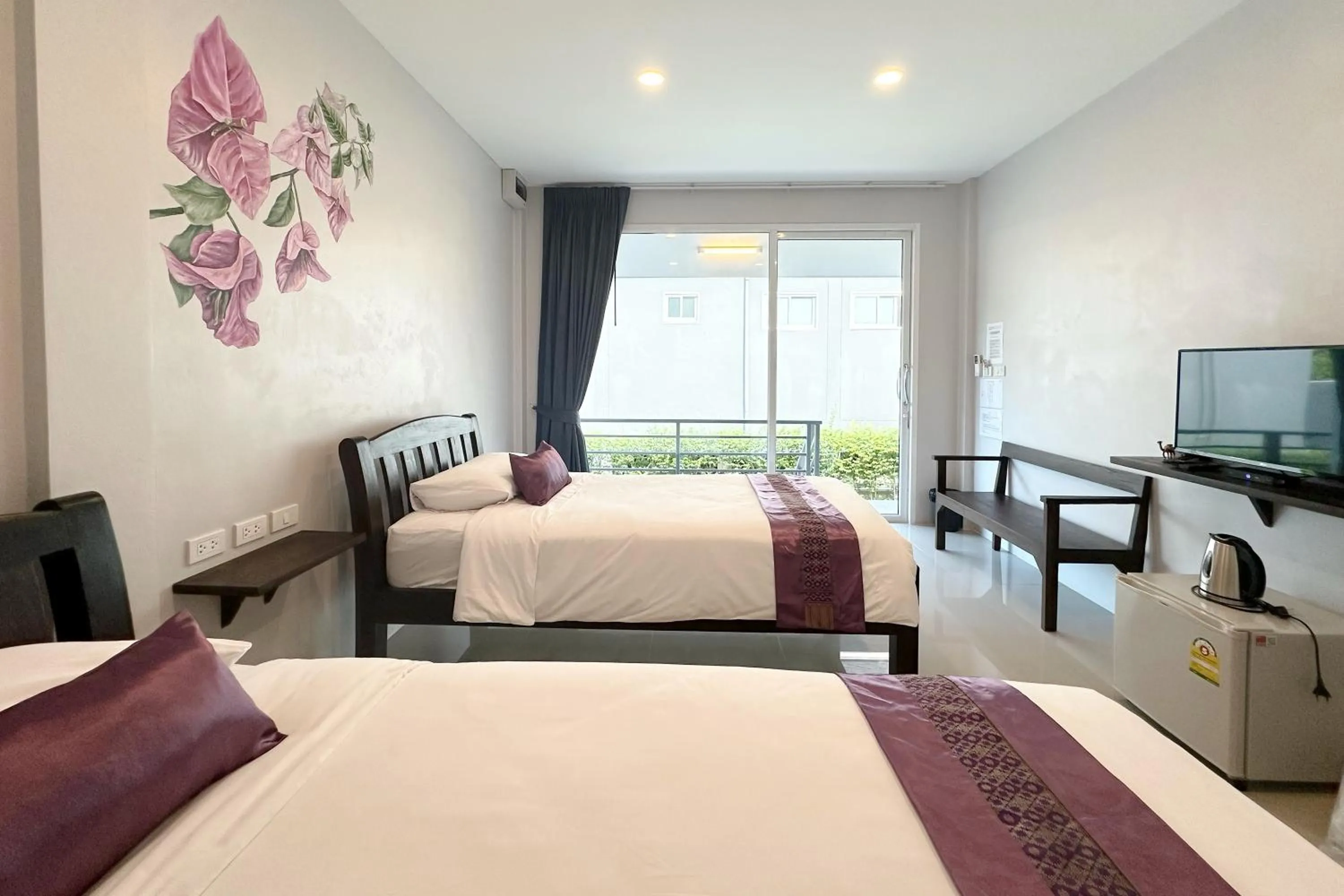 Bed in Be Leaf Resort SHA