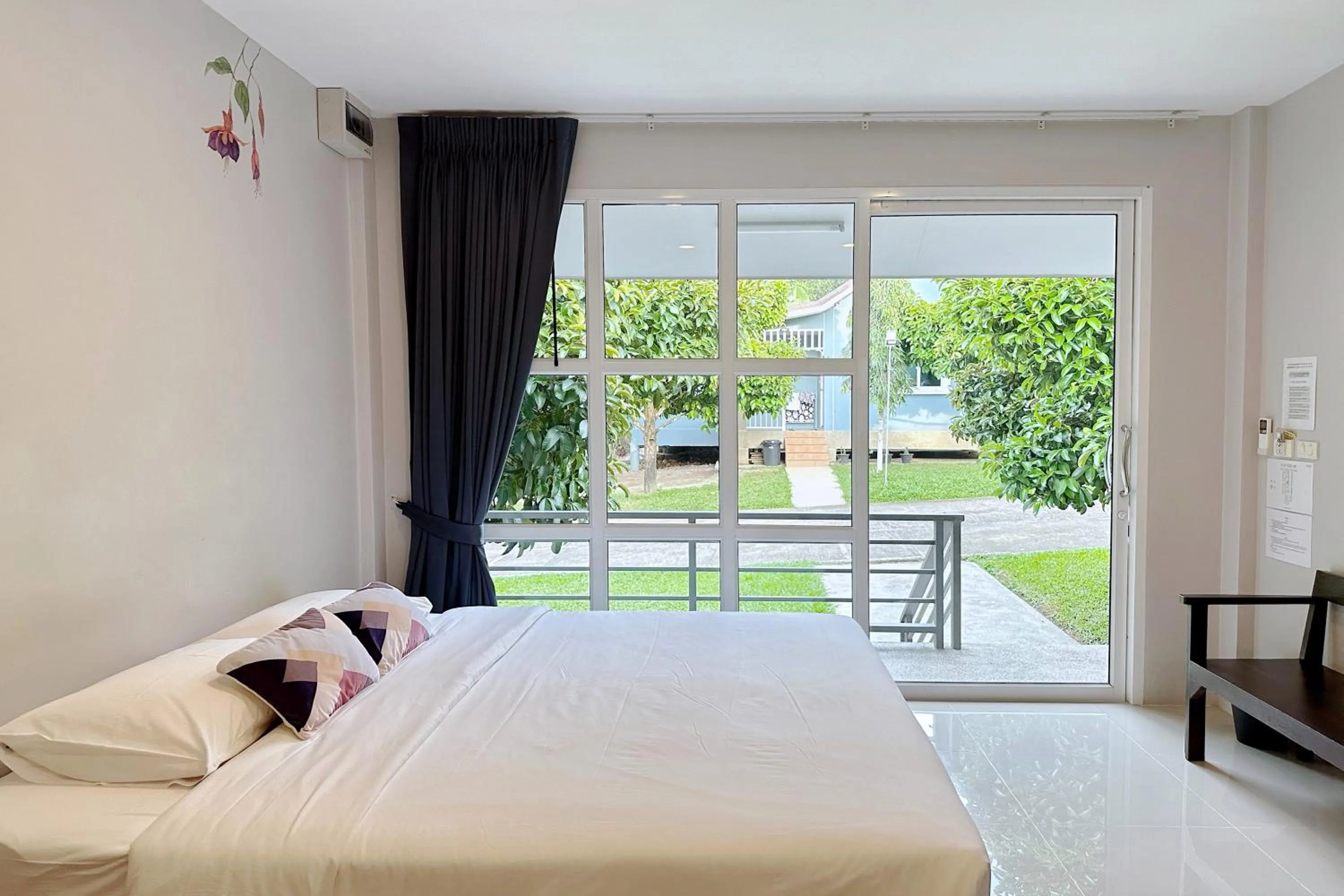 Bed in Be Leaf Resort SHA