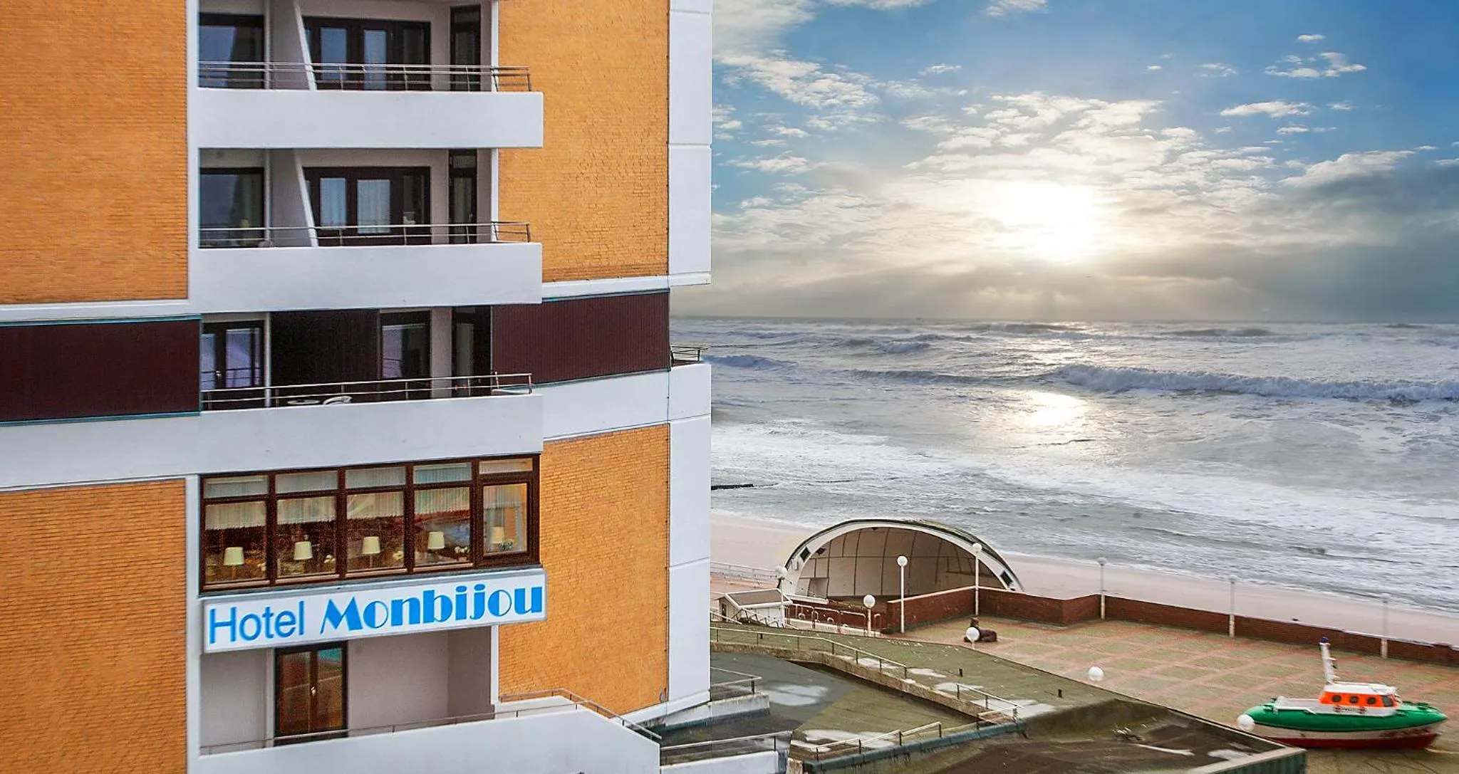 Facade/entrance in Strandhotel Monbijou GmbH garni