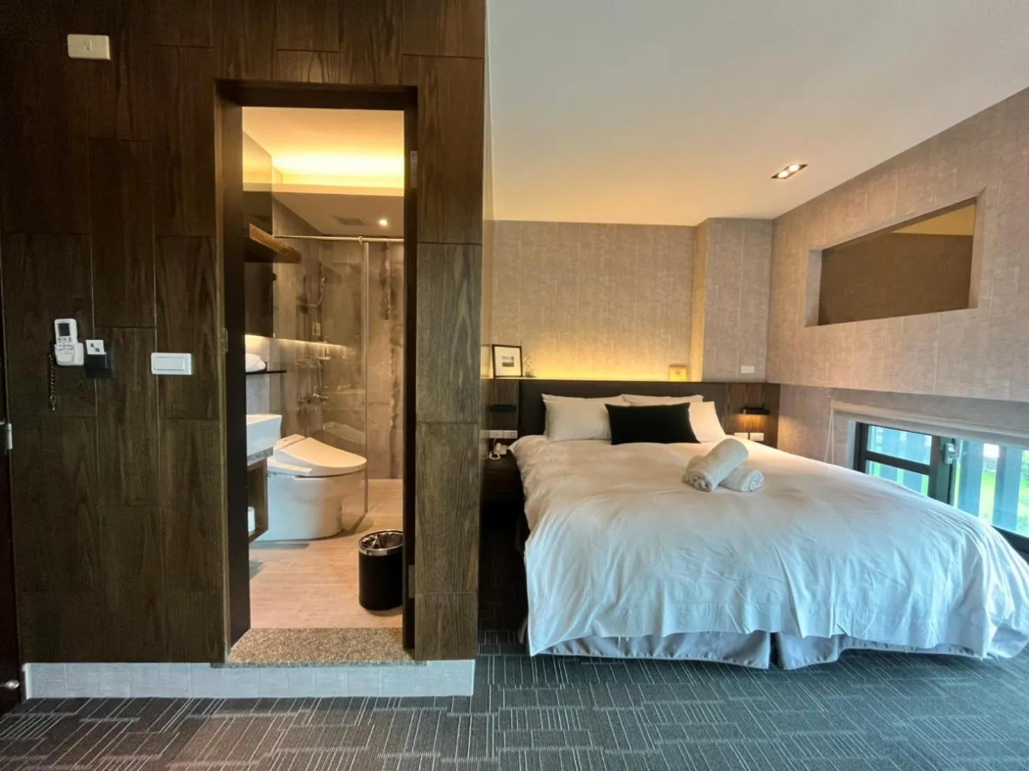 Toilet, Bed in Tsang Kuo Resort