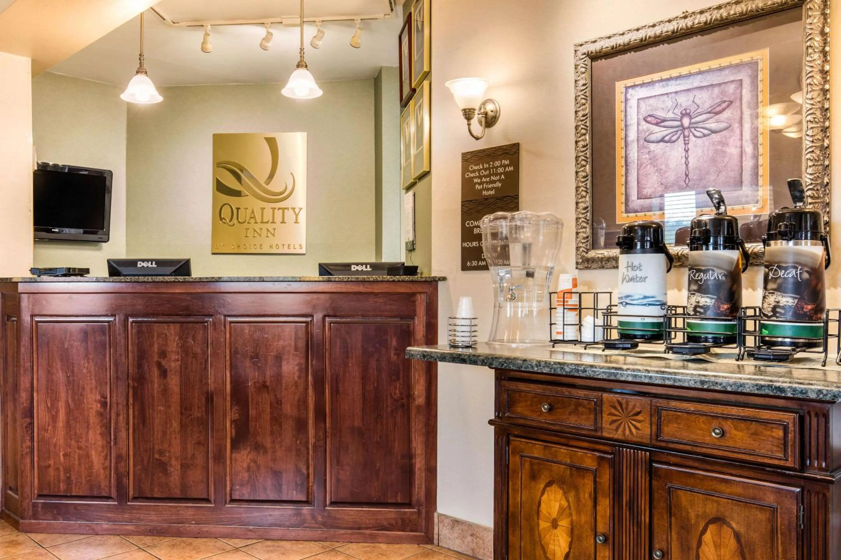 Lobby or reception in Quality Inn Pelham I-65 exit 246