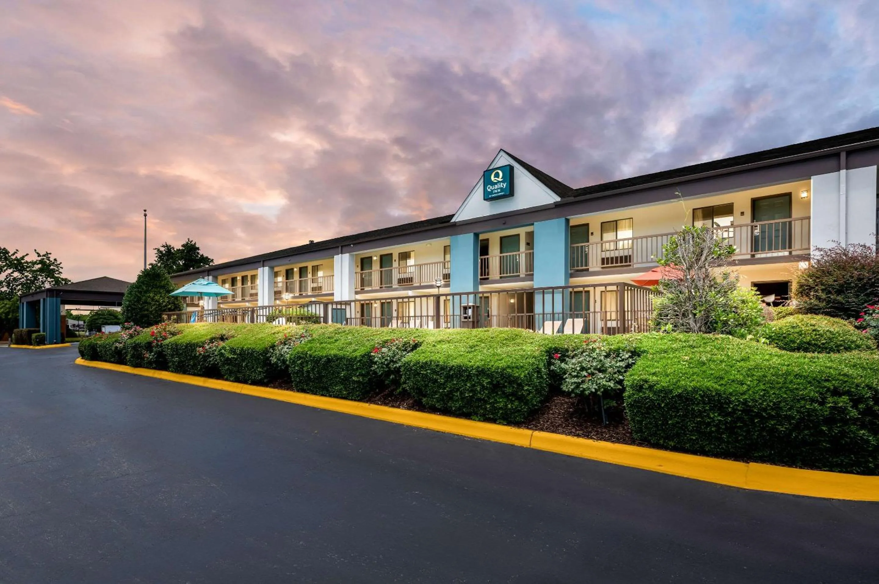 Property building in Quality Inn Pelham I-65 exit 246