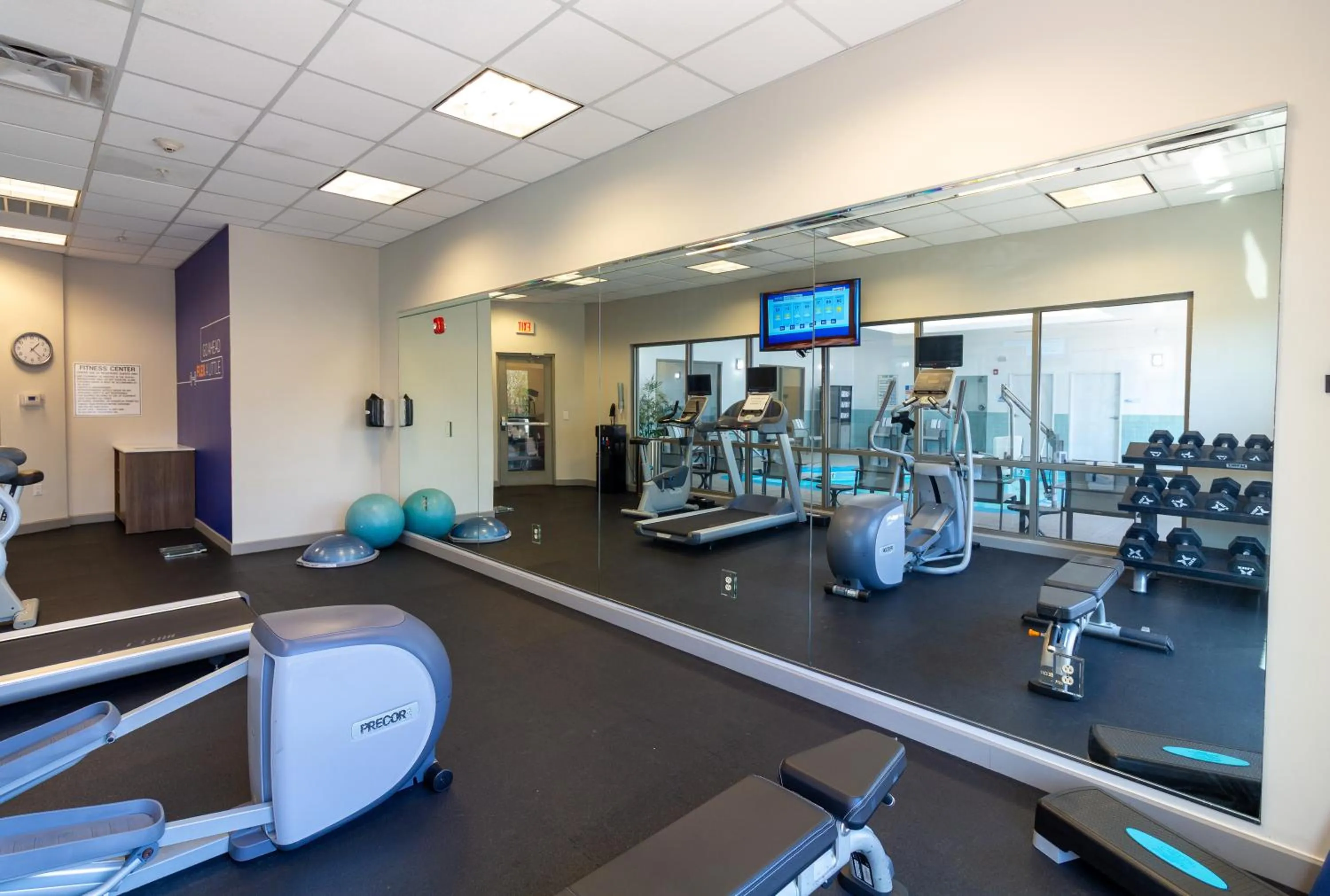 Fitness centre/facilities in Holiday Inn Express Leland - Wilmington Area by IHG