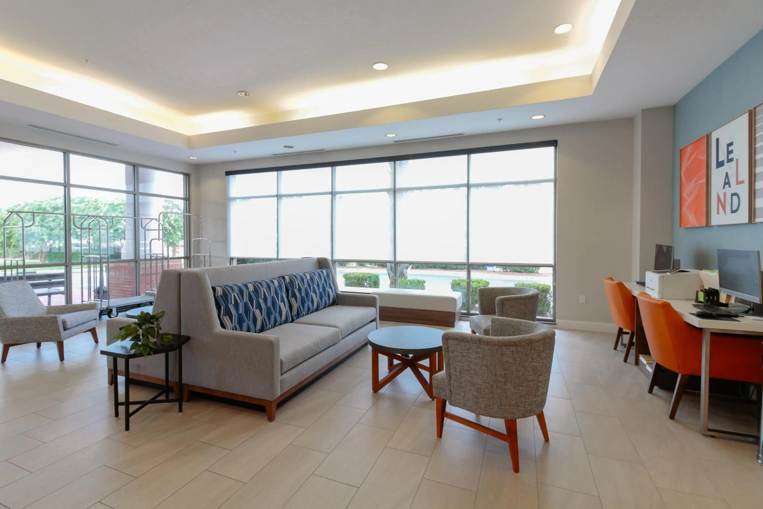 Lobby or reception in Holiday Inn Express Leland - Wilmington Area by IHG