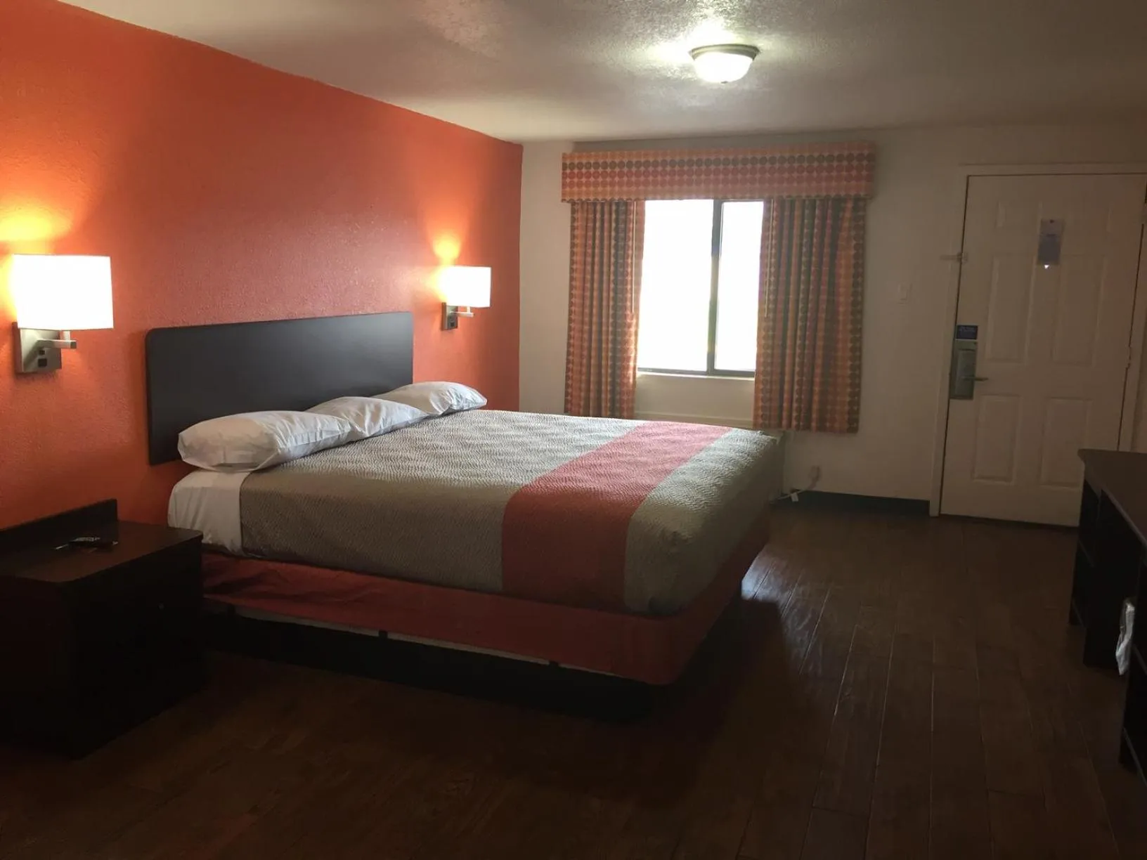 Bedroom, Bed in Motel 6-Waco, TX