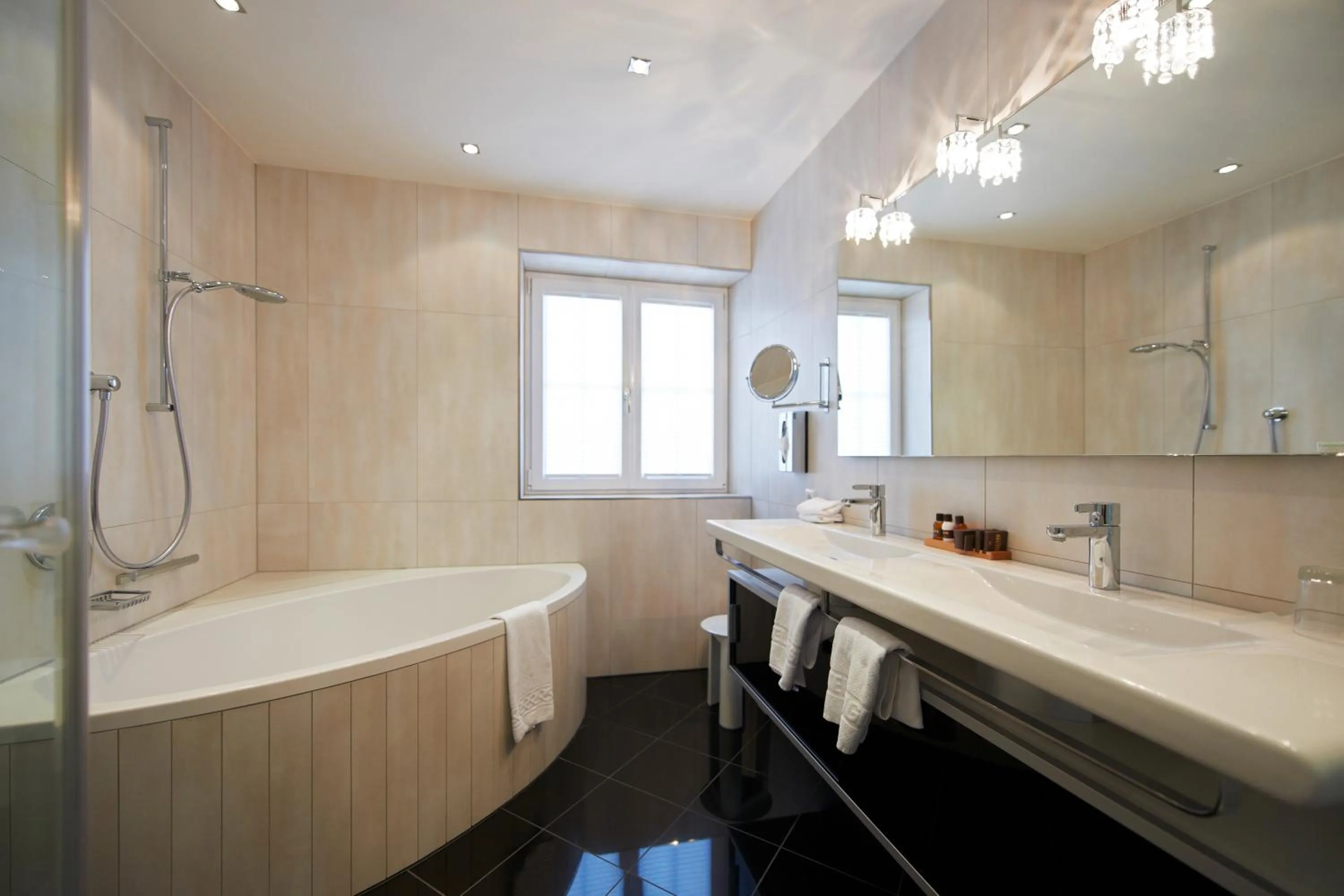 Bathroom in Hotel Brigitte