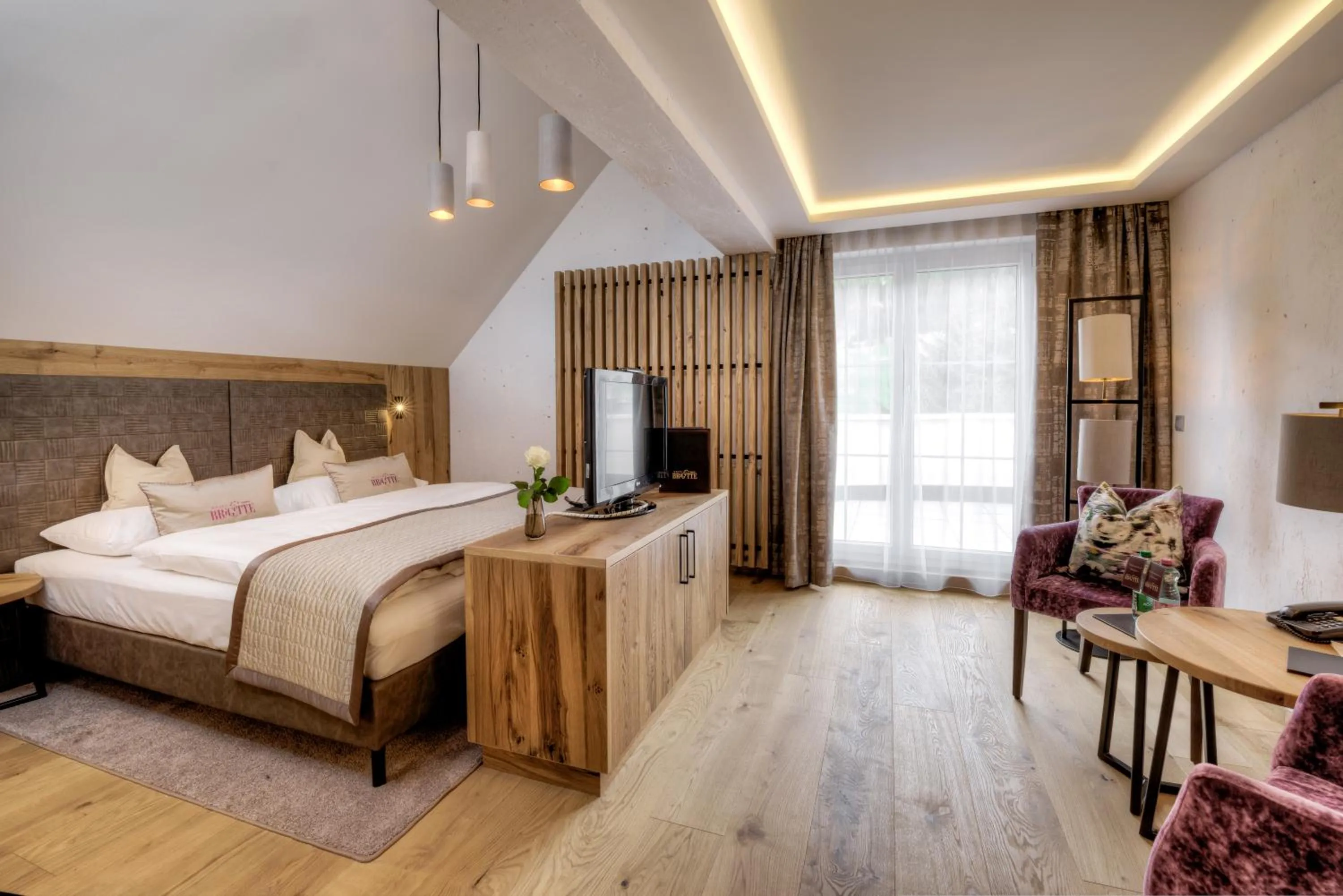 Bed in Hotel Brigitte