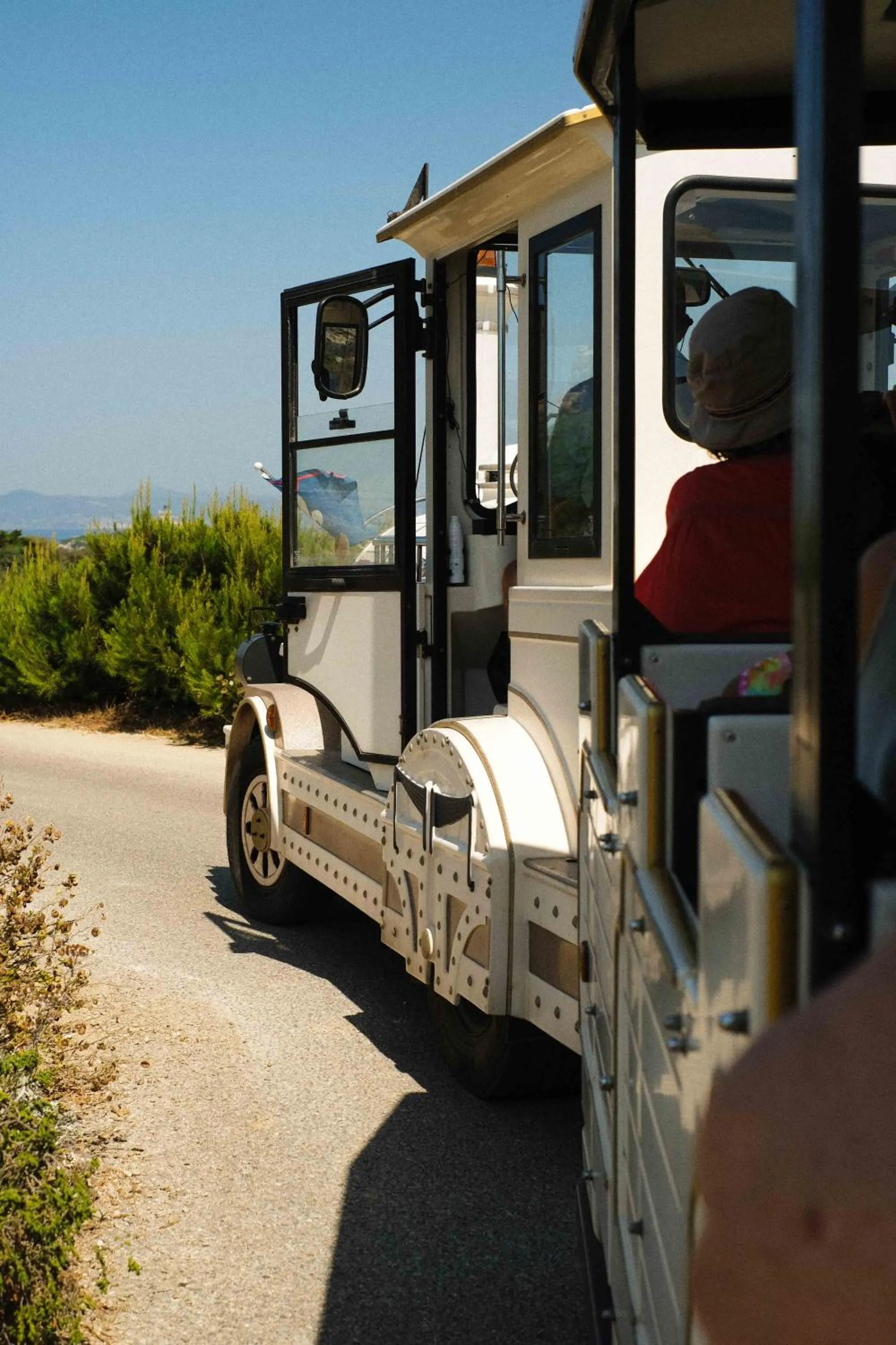 children in Hôtel Helios & SPA - Ile des Embiez