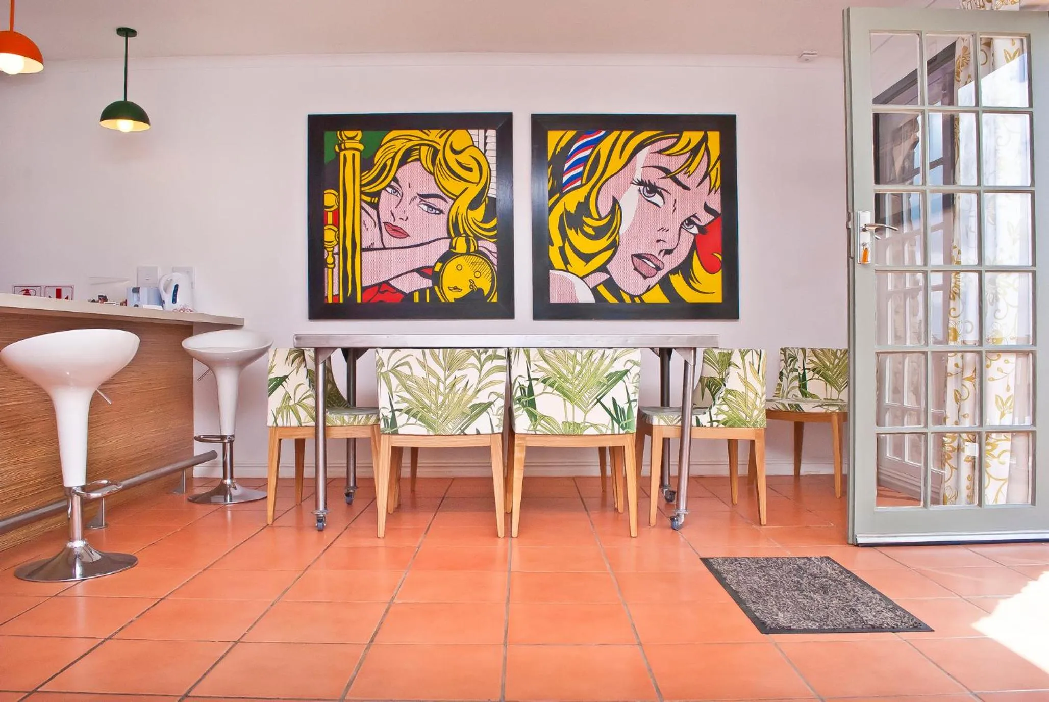 Restaurant/places to eat in Funky Town