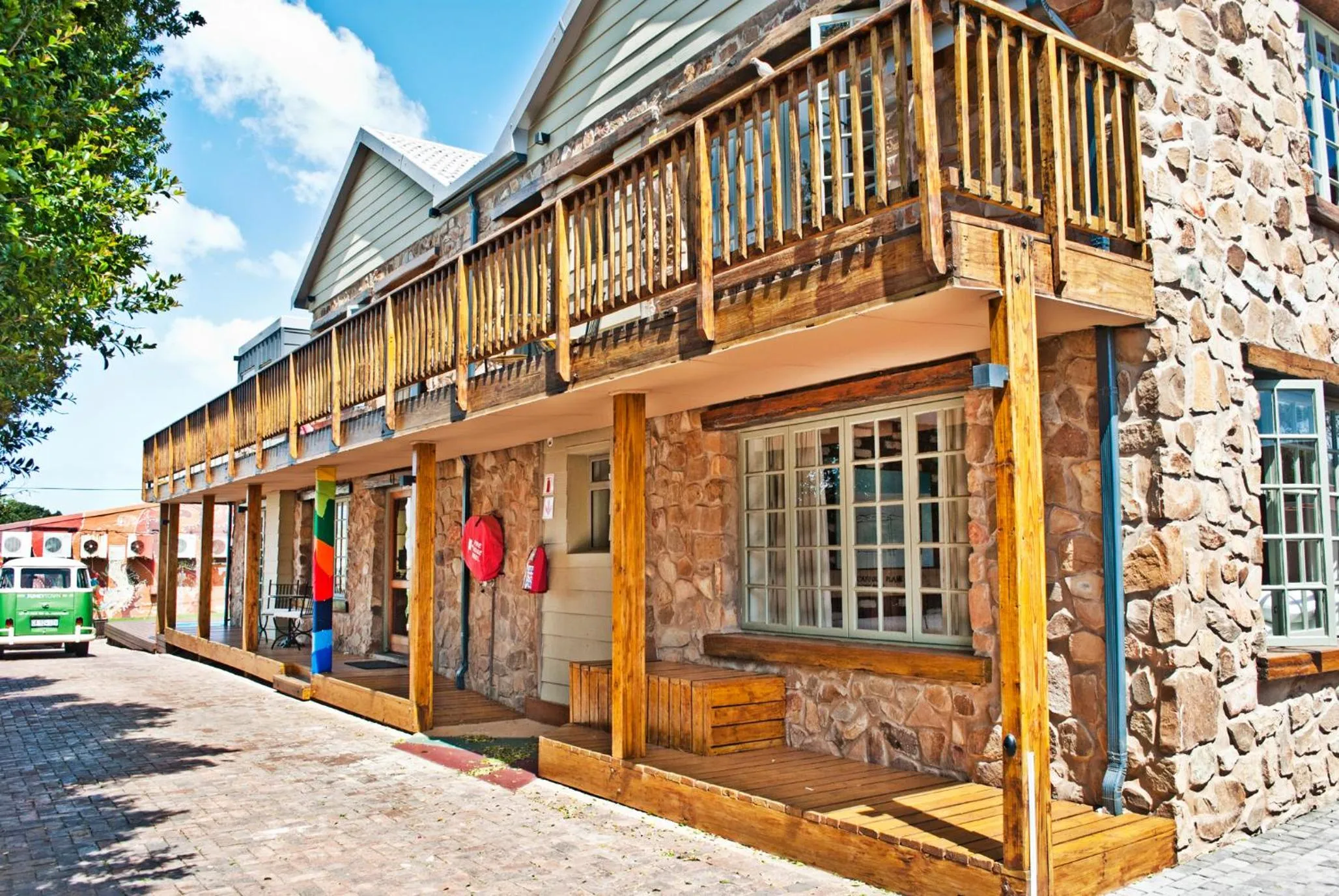 Facade/entrance in Funky Town