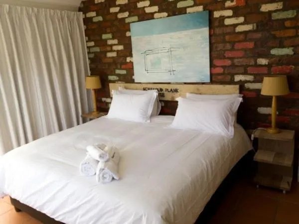 Bedroom, Bed in Funky Town