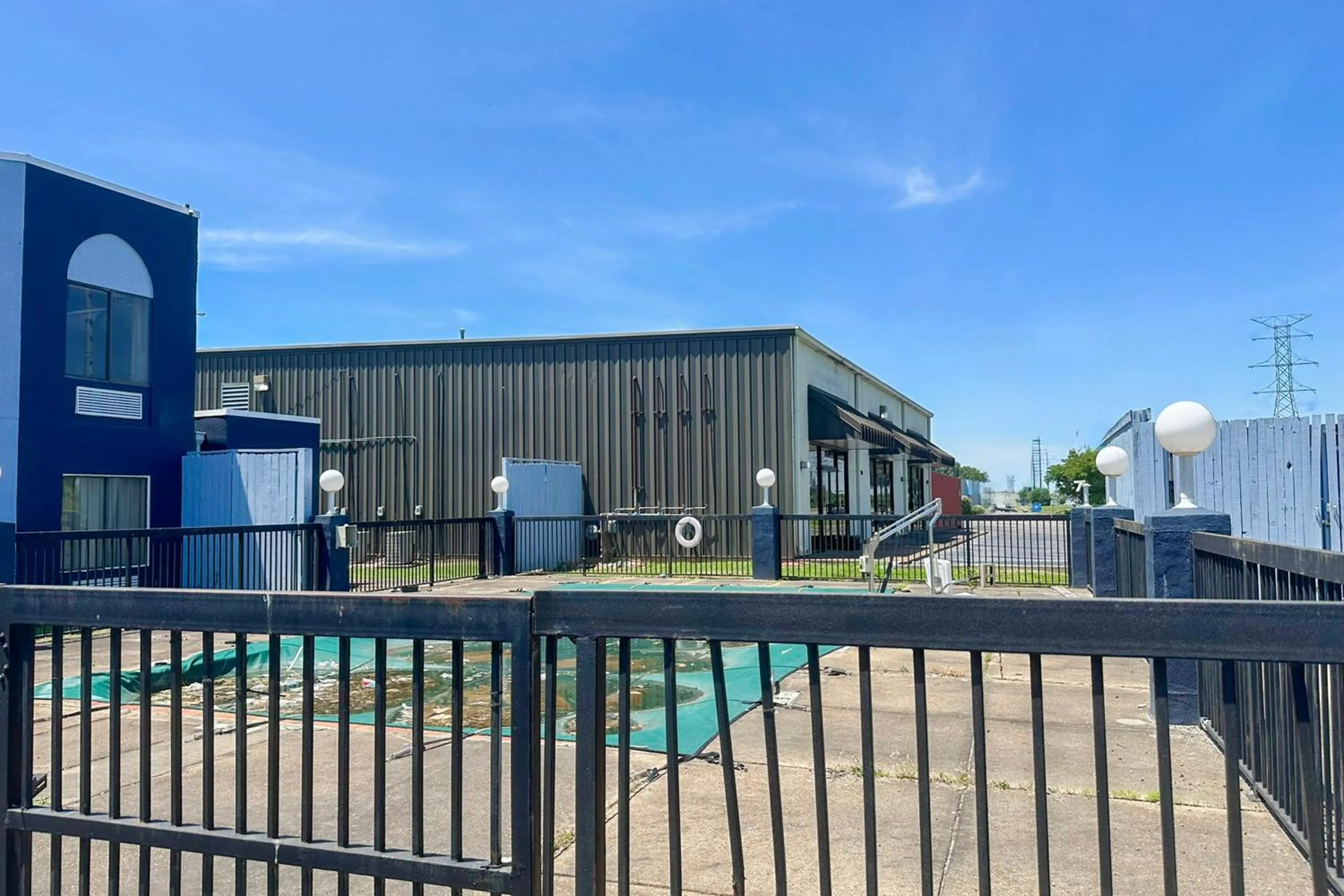 Property building in Classic Inn By Townhouse American Way Memphis I 240