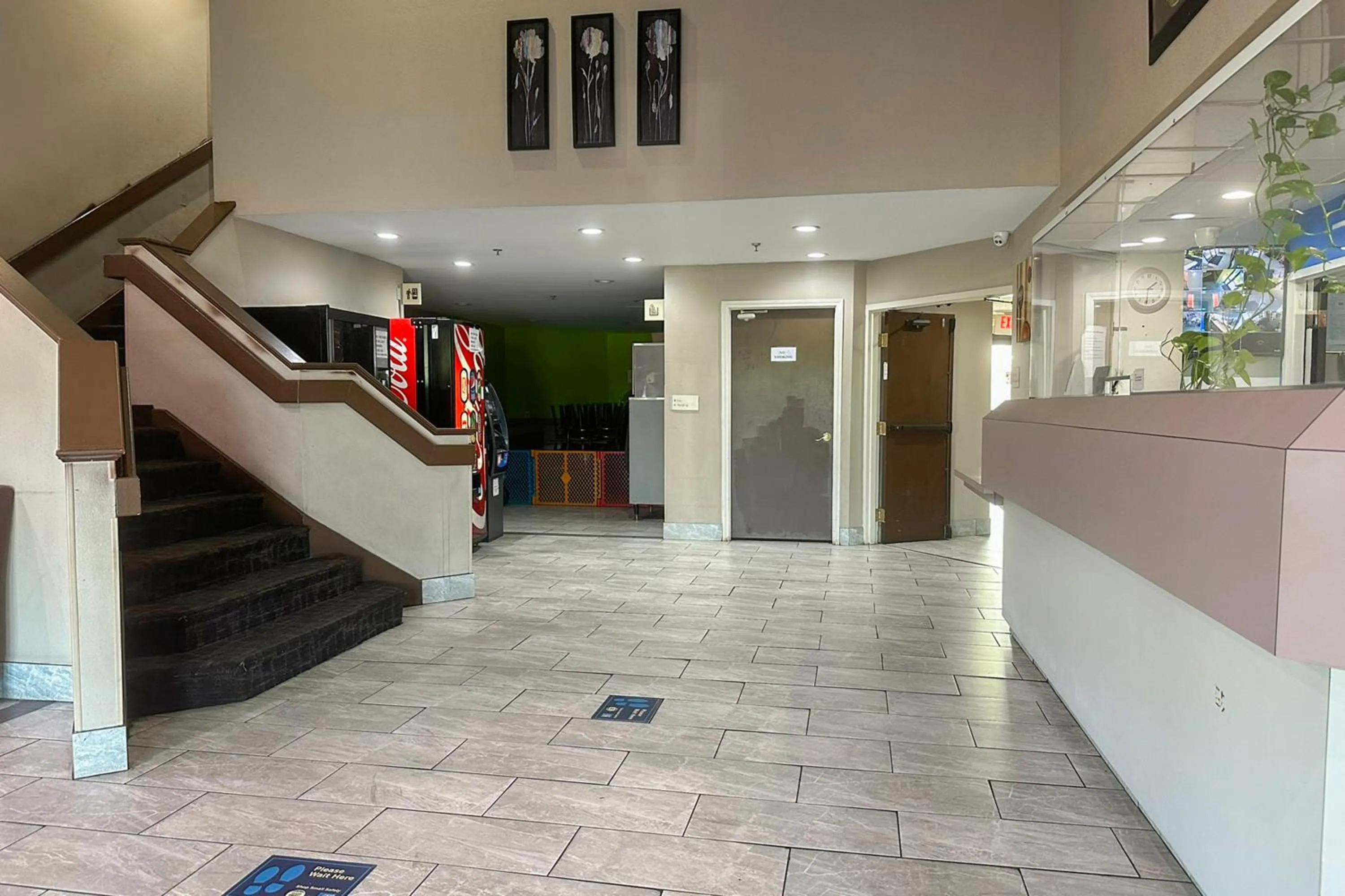 Lobby or reception in Classic Inn By Townhouse American Way Memphis I 240